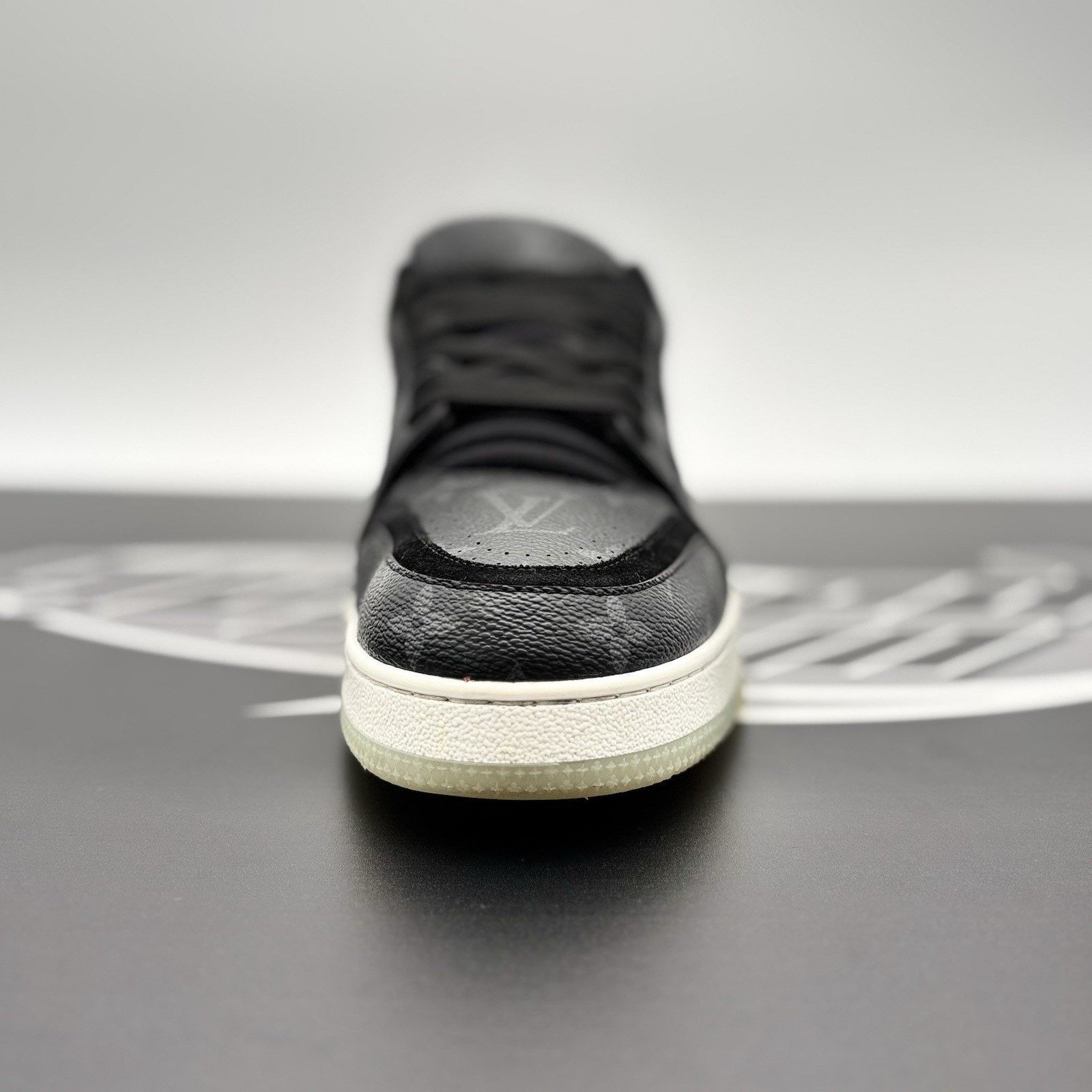 Louis Vuitton Louis Vuitton Trainer ' Black Monogram ' | GOOD CONDITION! Size US 9.5 / EU 42-43 - 15 Thumbnail