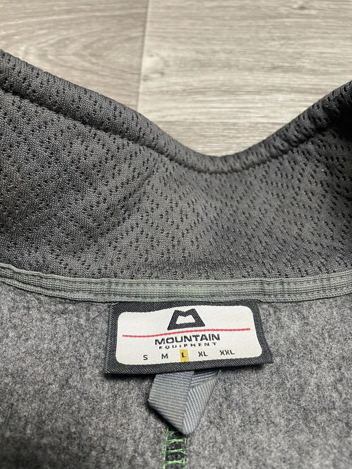 Mountain Equipment Vintage Mountain Equipment Men's Chamonix Half Zip Sweater Size US L / EU 52-54 / 3 - 10 Thumbnail