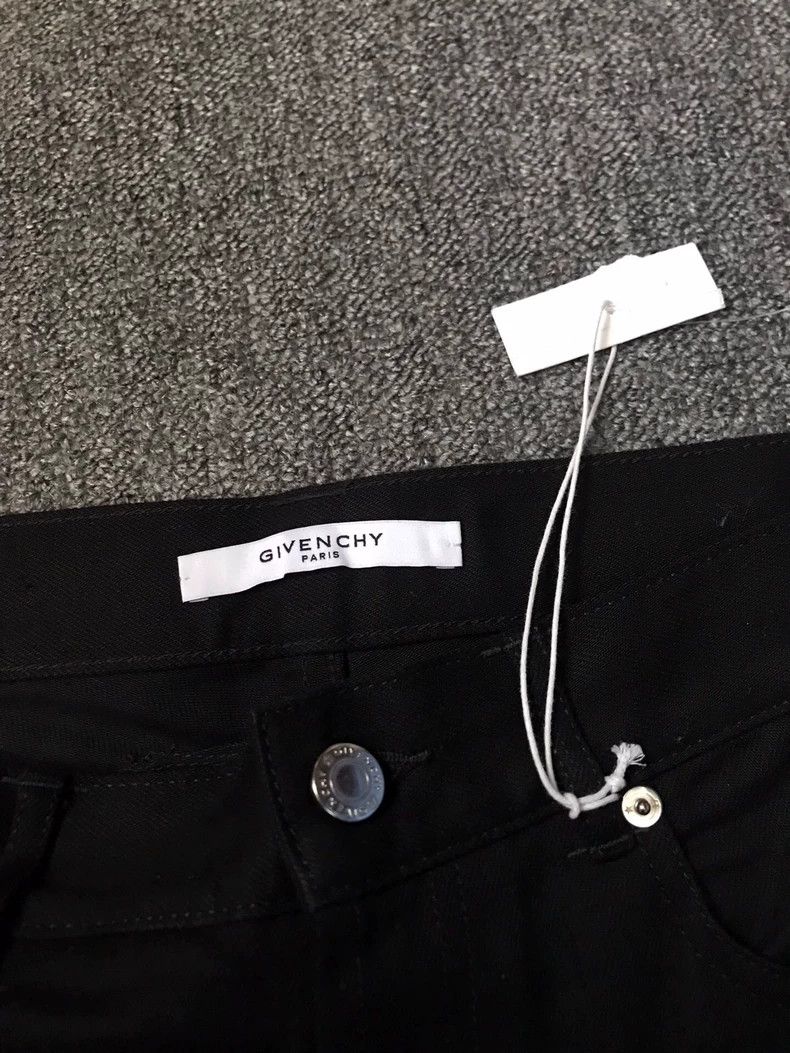 Givenchy Givenchy New casual pants size 32, no tag, black straight- Size US 32 / EU 48 - 3 Thumbnail