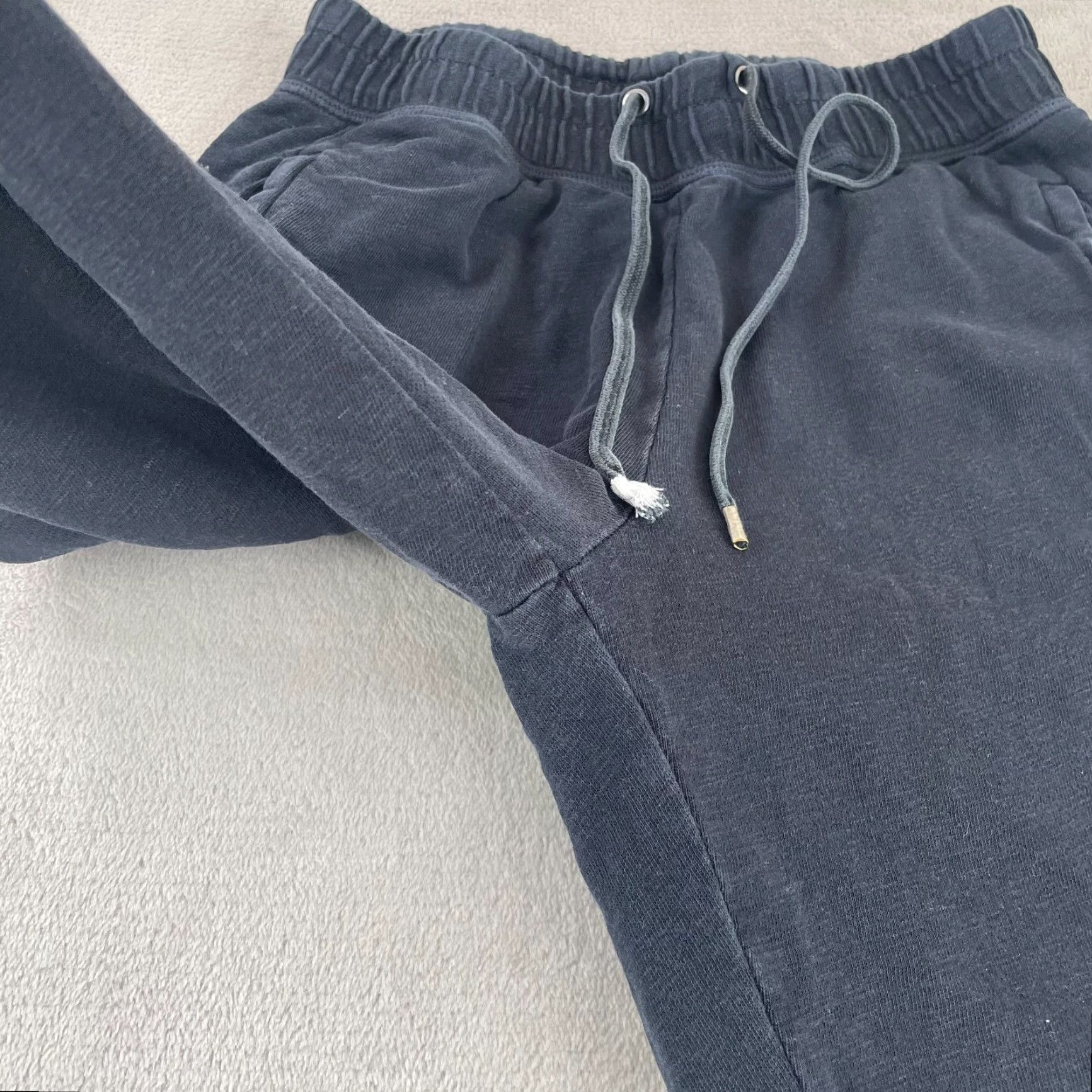 James Perse James Perse Sweatpants Women S Black Solid Pull-On Drawstring 100% Cotton Joggers Sweatpants Women S Black Solid Vintage? No. Size 28" / US 6 / IT 42 - 4 Thumbnail