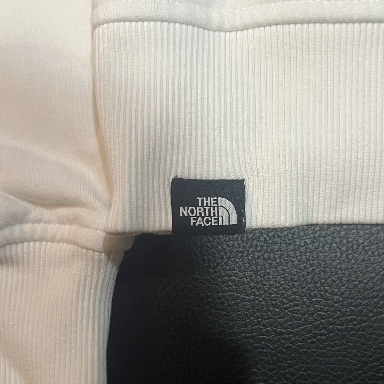 The North Face The North Face White Hoodie Size US S / EU 44-46 / 1 - 7 Thumbnail