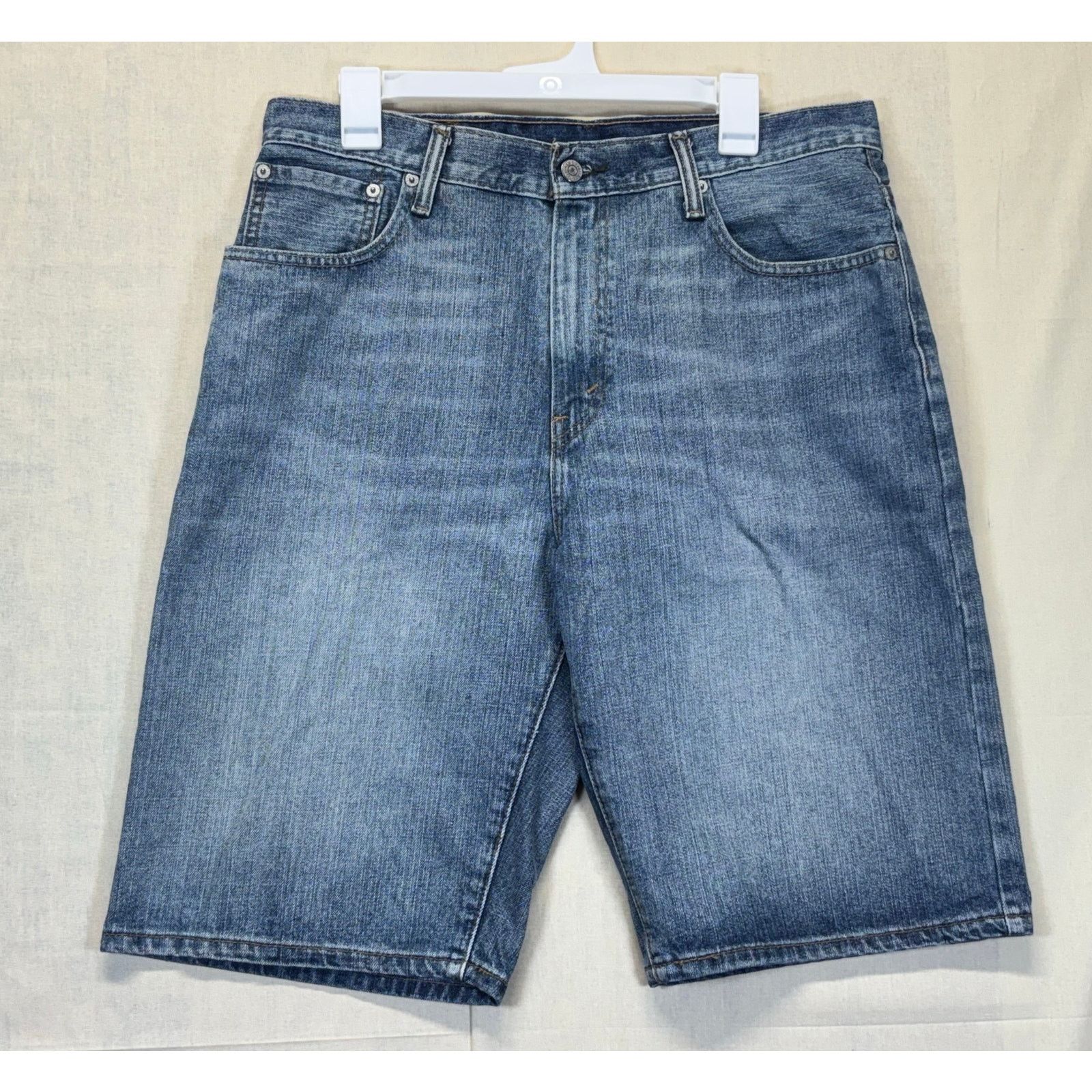 Levi's Levi’s 569 Men’s Loose Fit Blue Denim Jean Shorts Size 33 Size US 33 - 1 Thumbnail