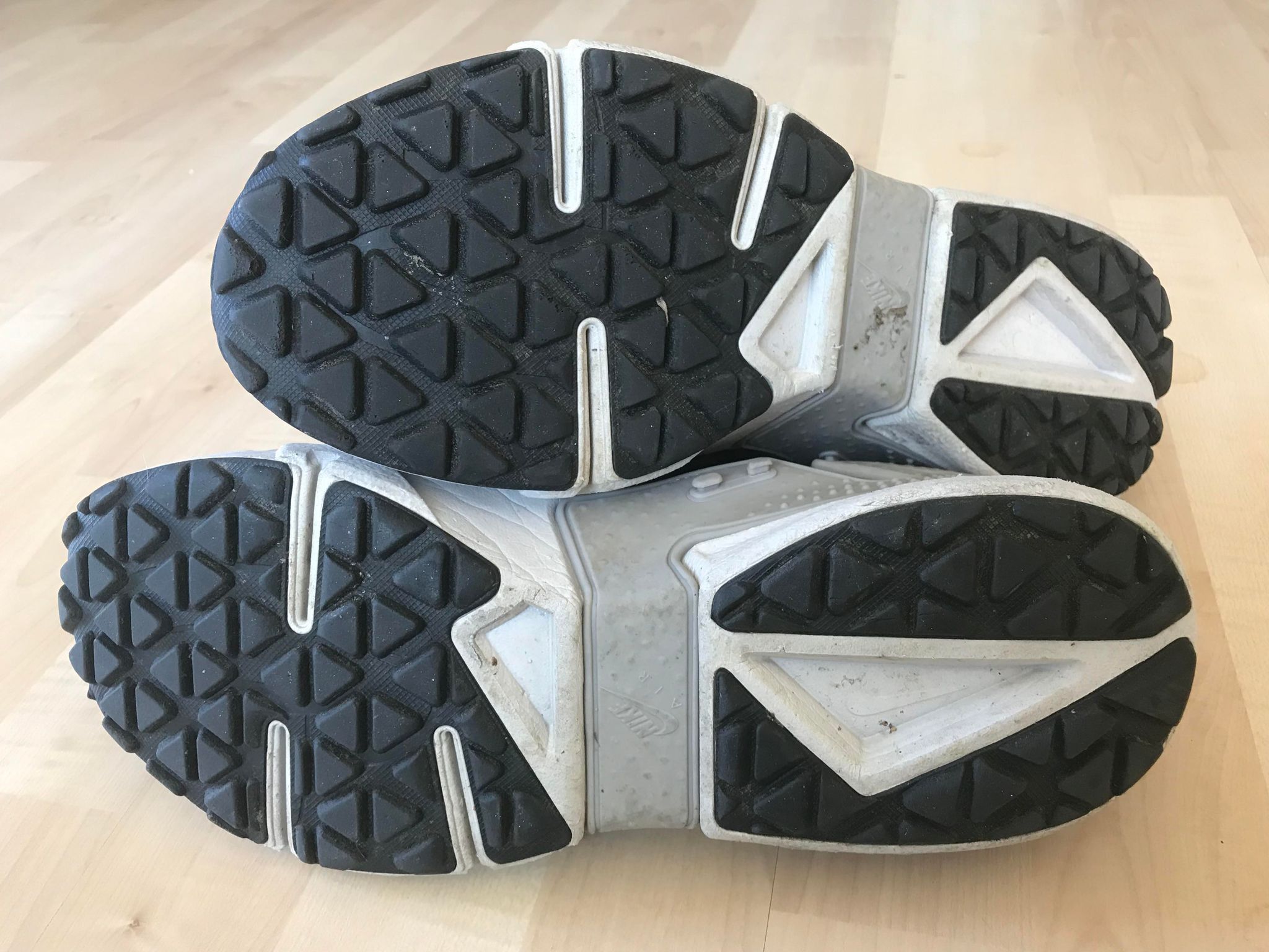 Nike Nike Air Huarache Gripp Atmosphere Grey Reflective Size US 10.5 / EU 43-44 - 8 Thumbnail