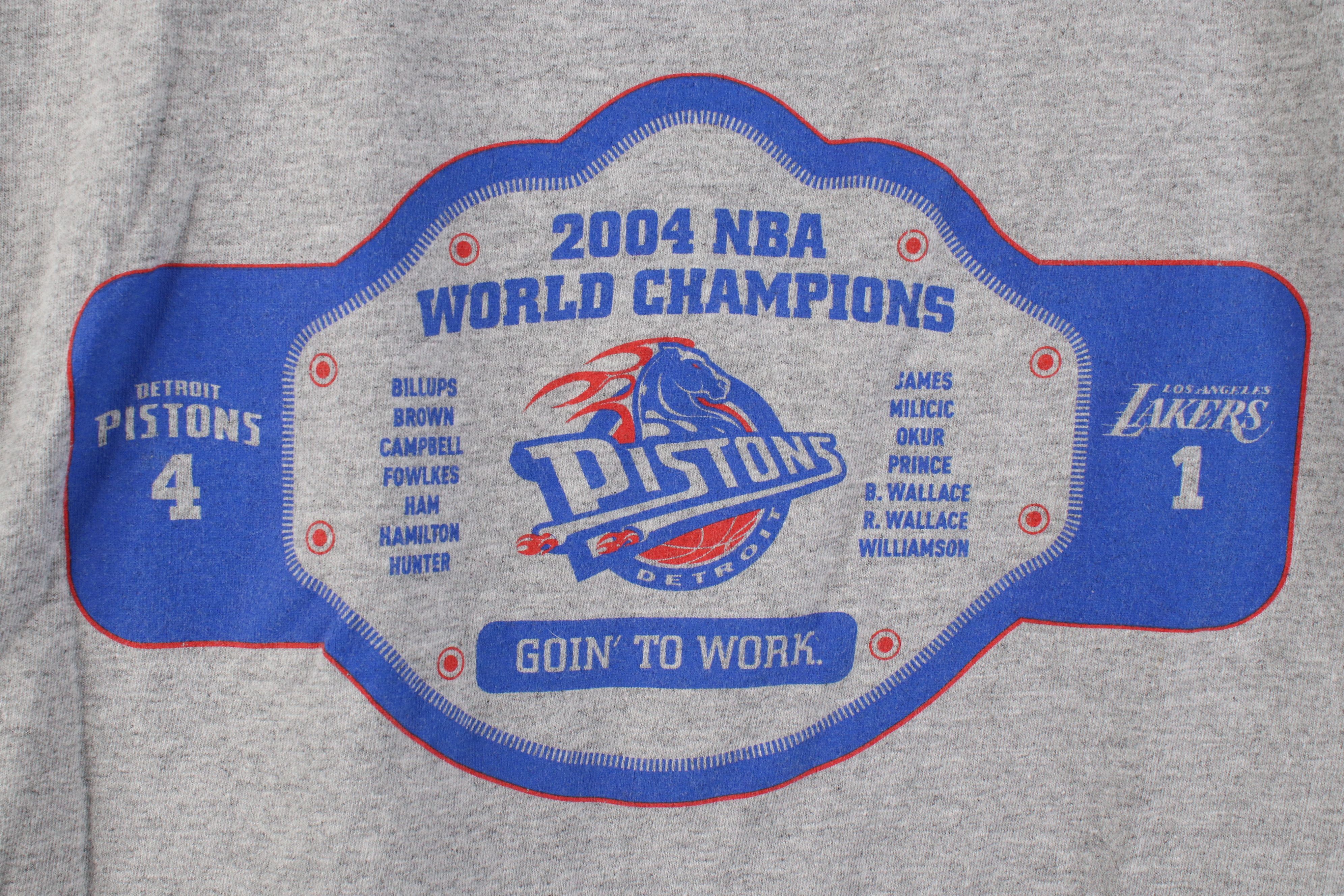 Vintage Vintage Y2K Champs Detroit Pistons Basketball T-Shirt Gray Size US L / EU 52-54 / 3 - 4 Thumbnail