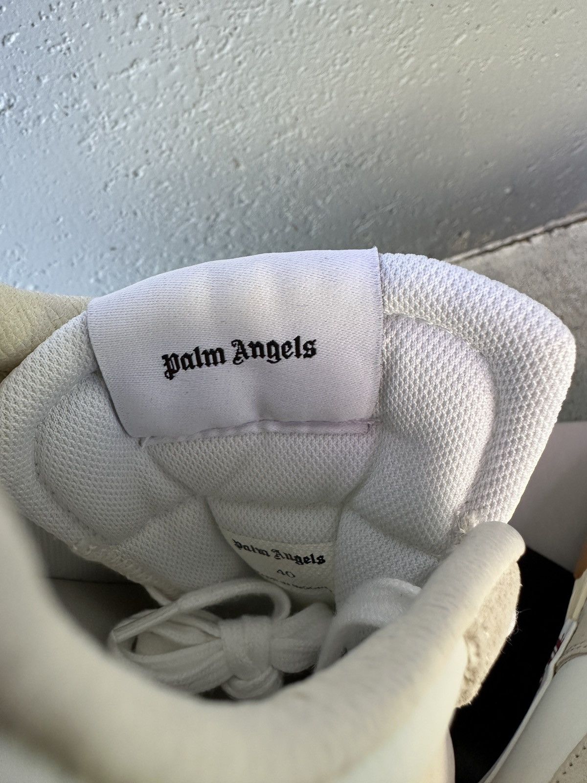 Palm Angels Vulcanized Sneakers Low Top in White Red Size US 7 / EU 40 - 9 Thumbnail