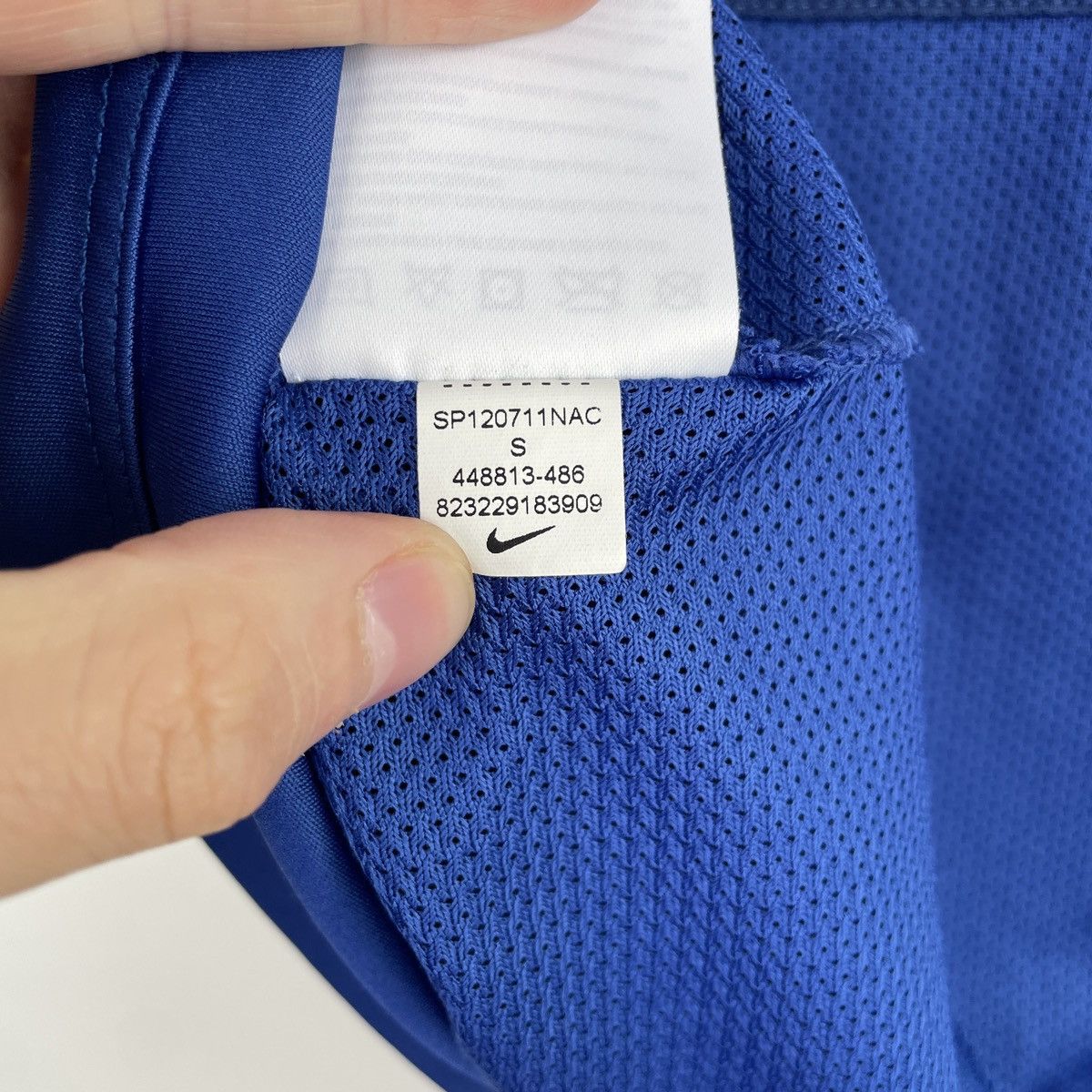 Nike Barcelona Authentic Nike Training Jersey Shirt Men 2012/2013 Size US S / EU 44-46 / 1 - 11 Thumbnail