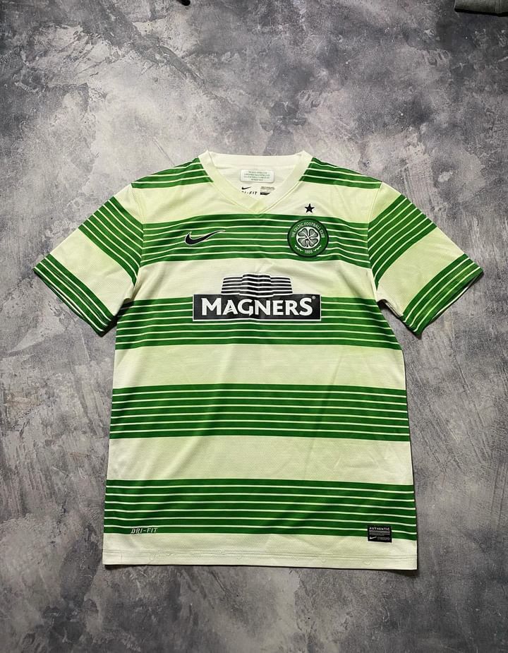 Nike × Vintage Vintage Nike Celtic soccer jersey size S logo green Size US S / EU 44-46 / 1 - 1 Thumbnail