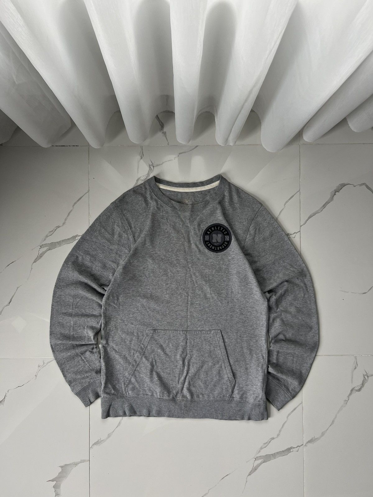 00’s NIKE ATHLETIC SWOOSH LOGO RARE RETRO Y2K CREWNECK