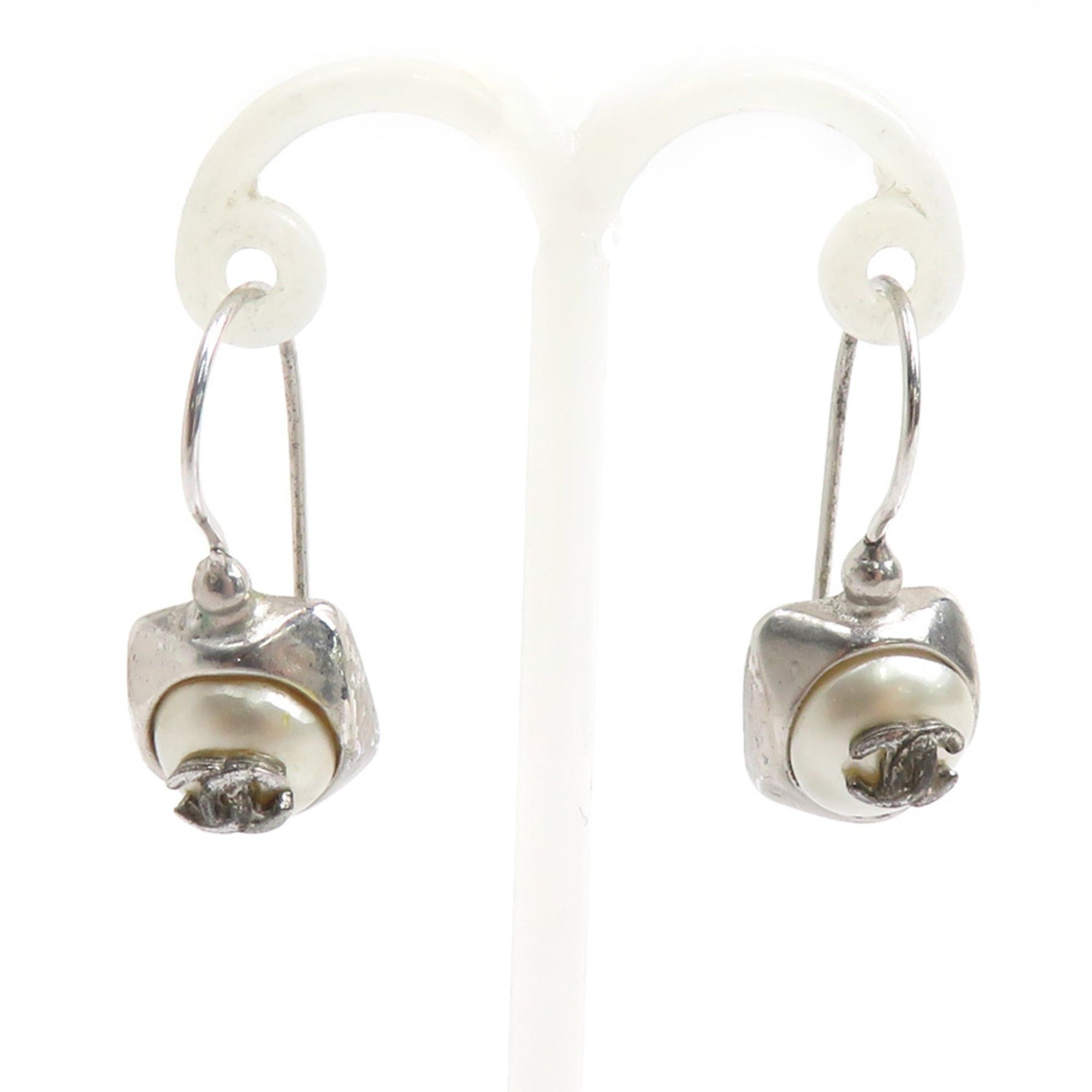 Chanel Chanel earrings, Coco Mark design, metal, faux pearl, silver, off-white, women's, free shipping, e61674a Size ONE SIZE - 1 Thumbnail
