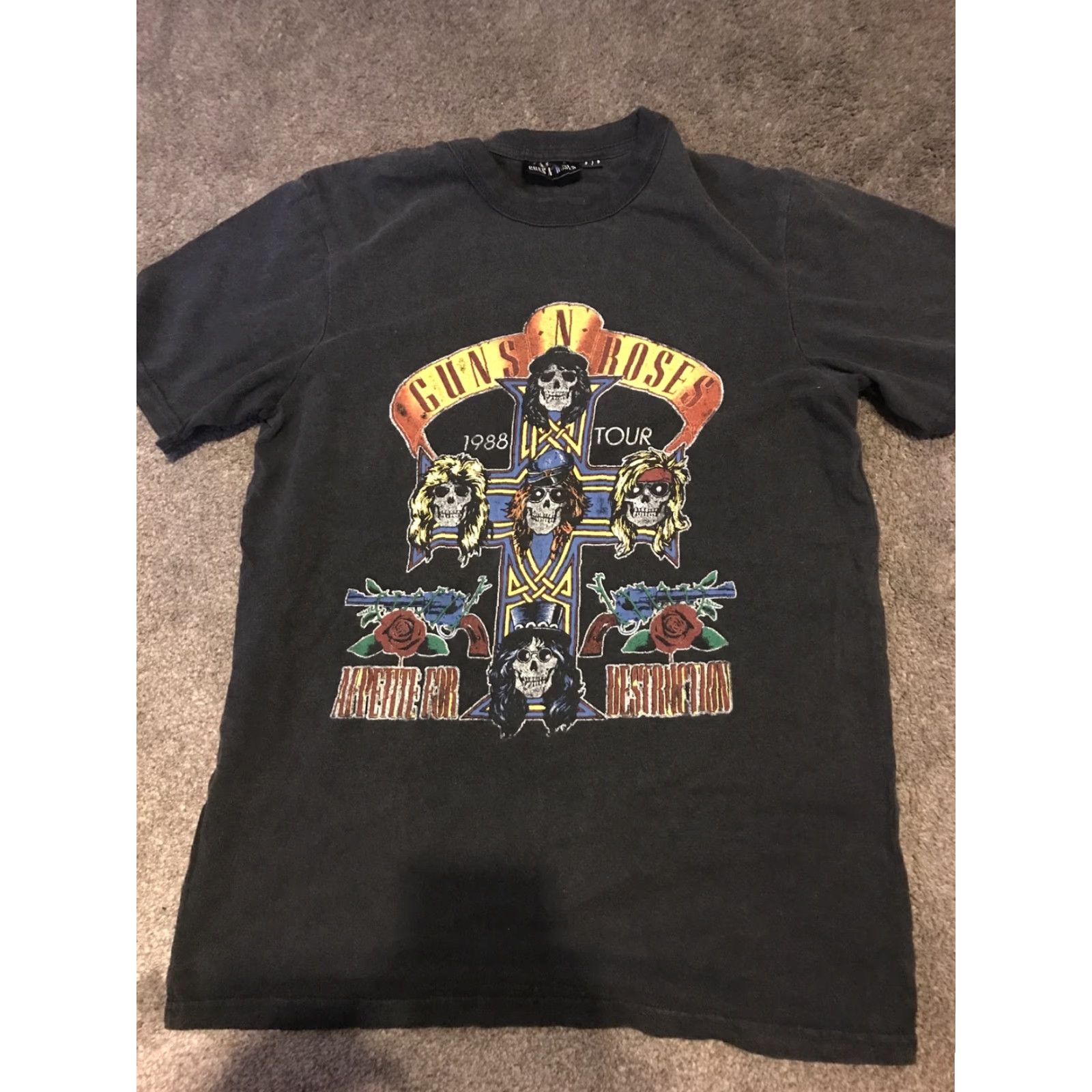 Vintage Guns N' Roses T-Shirt Men Small Graphic Tee 2010-2019 Black Crew Neck Short Sleeve Logo 100% Cotton Graphic Print Music Casual Mens Regular Fit Size US S / EU 44-46 / 1 - 2 Thumbnail