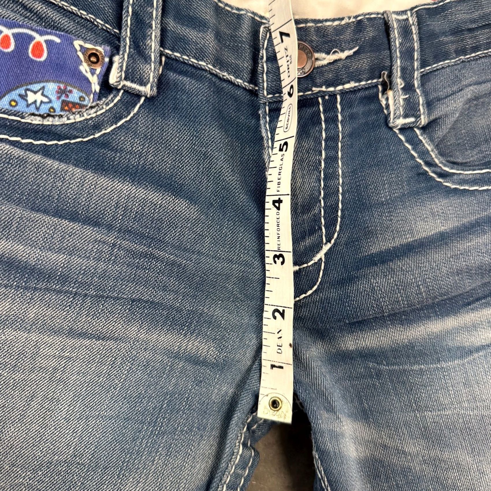 Denime VINTAGE James Rizzi Art Low Rise Wide Leg Flare Light Wash Denim Jeans 28x27 Women Jeans Size 28" / US 6 / IT 42 - 5 Thumbnail