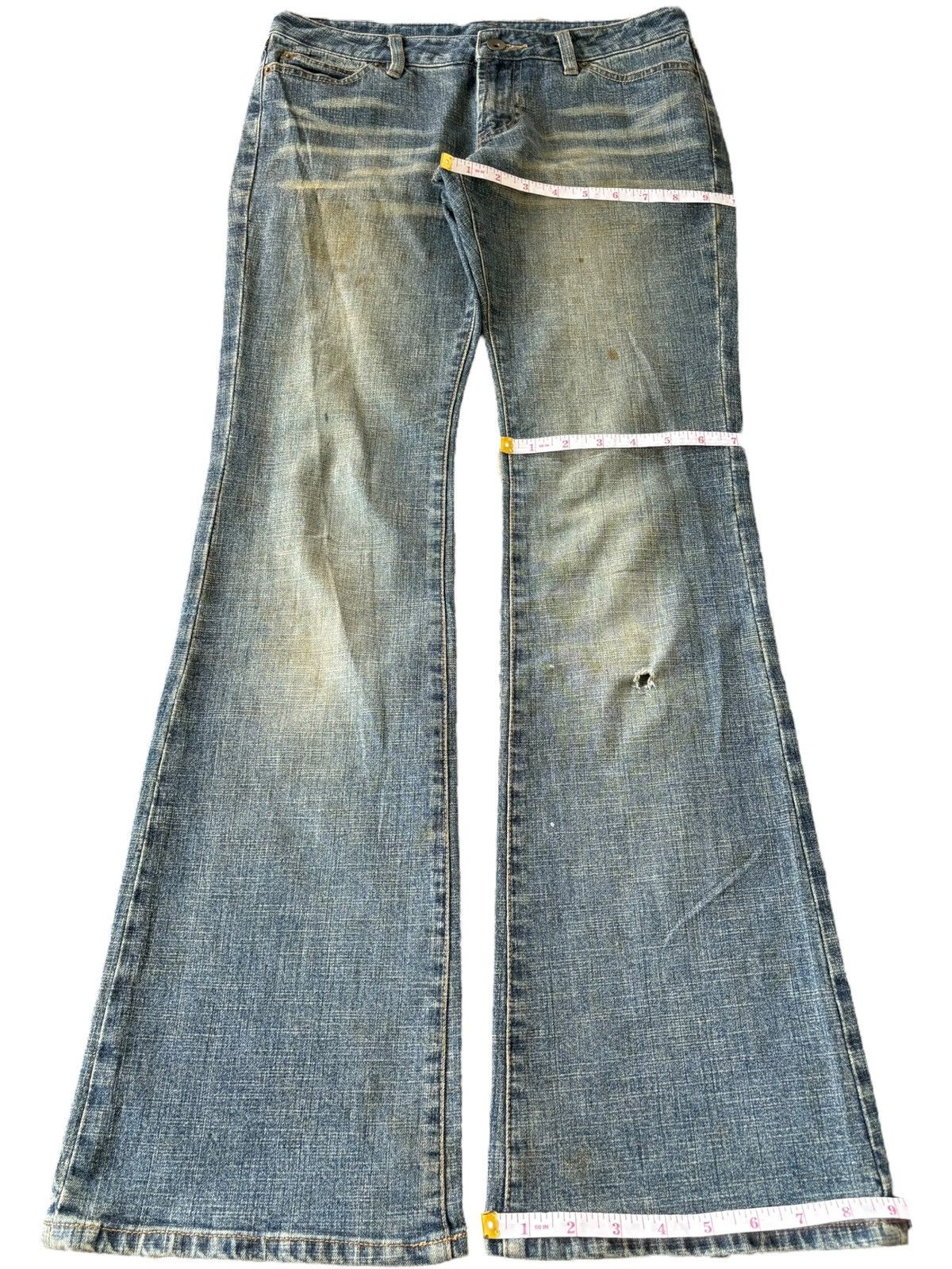 Uniqlo Vintage Uniqlo Mud Wash Distress Low Rise Flare Jeans Size 29" - 9 Thumbnail