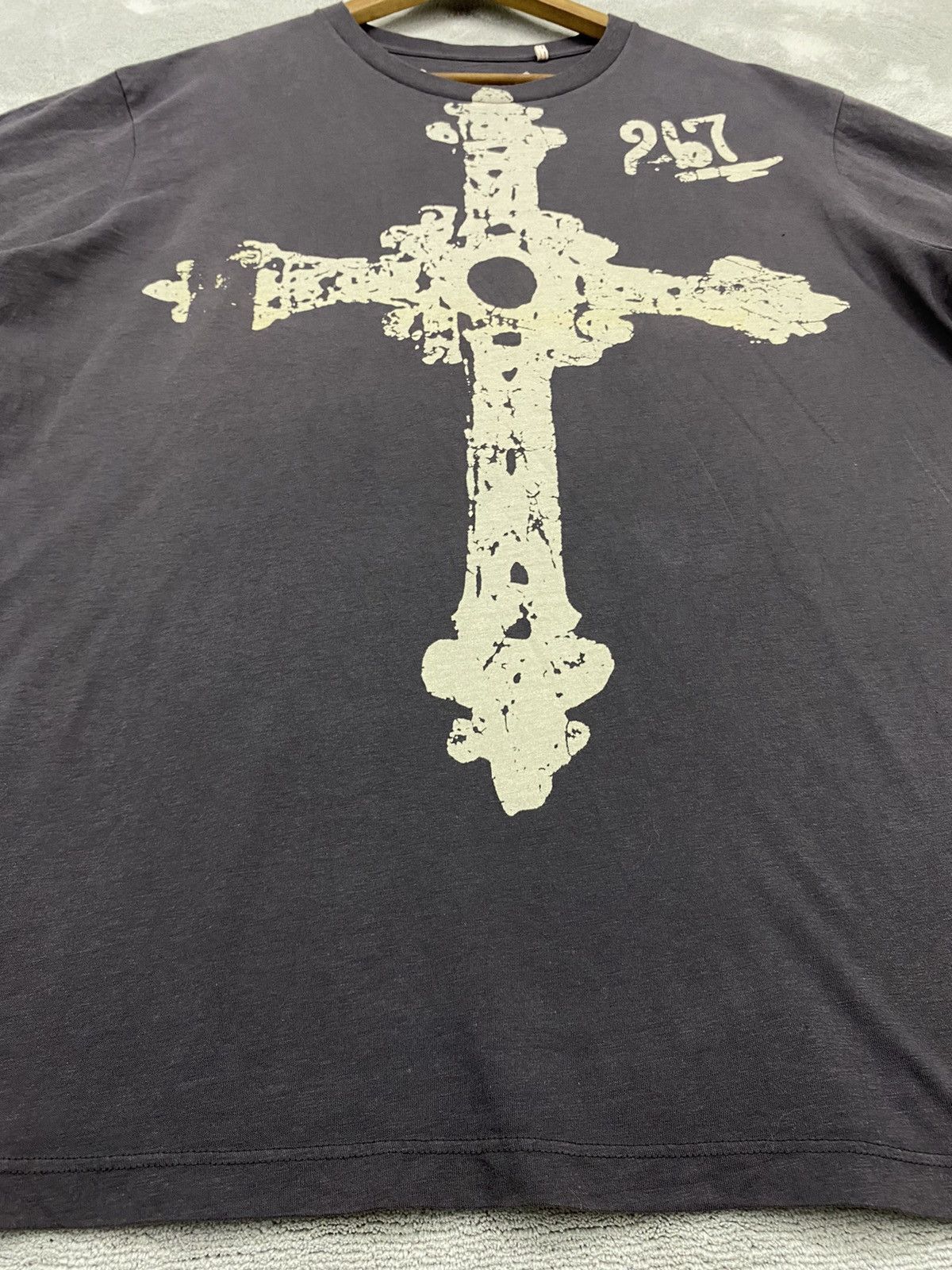 A$AP Rocky 💥 Y2K RARE GUESS GOTHIC CROSS T-SHIRT Size US XL / EU 56 / 4 - 6 Thumbnail