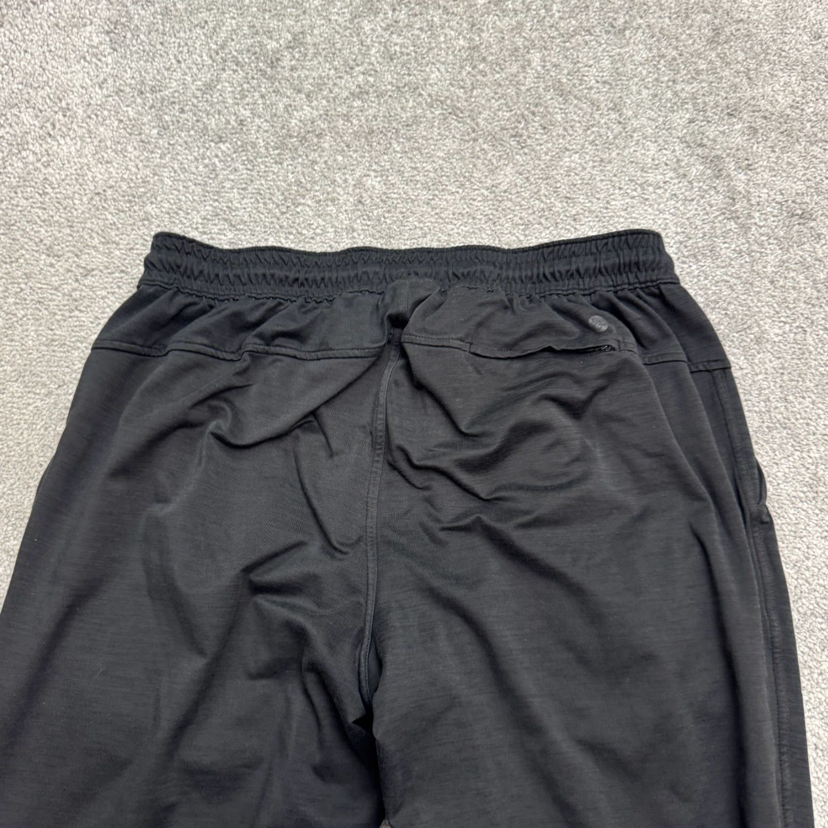 Vintage Zella Pants Women's Regular Black Jogger with Elastic Waist, Tapered Leg, 29in Inseam, Zip Pocket, Activewear Size 32" / US 10 / IT 46 - 4 Thumbnail