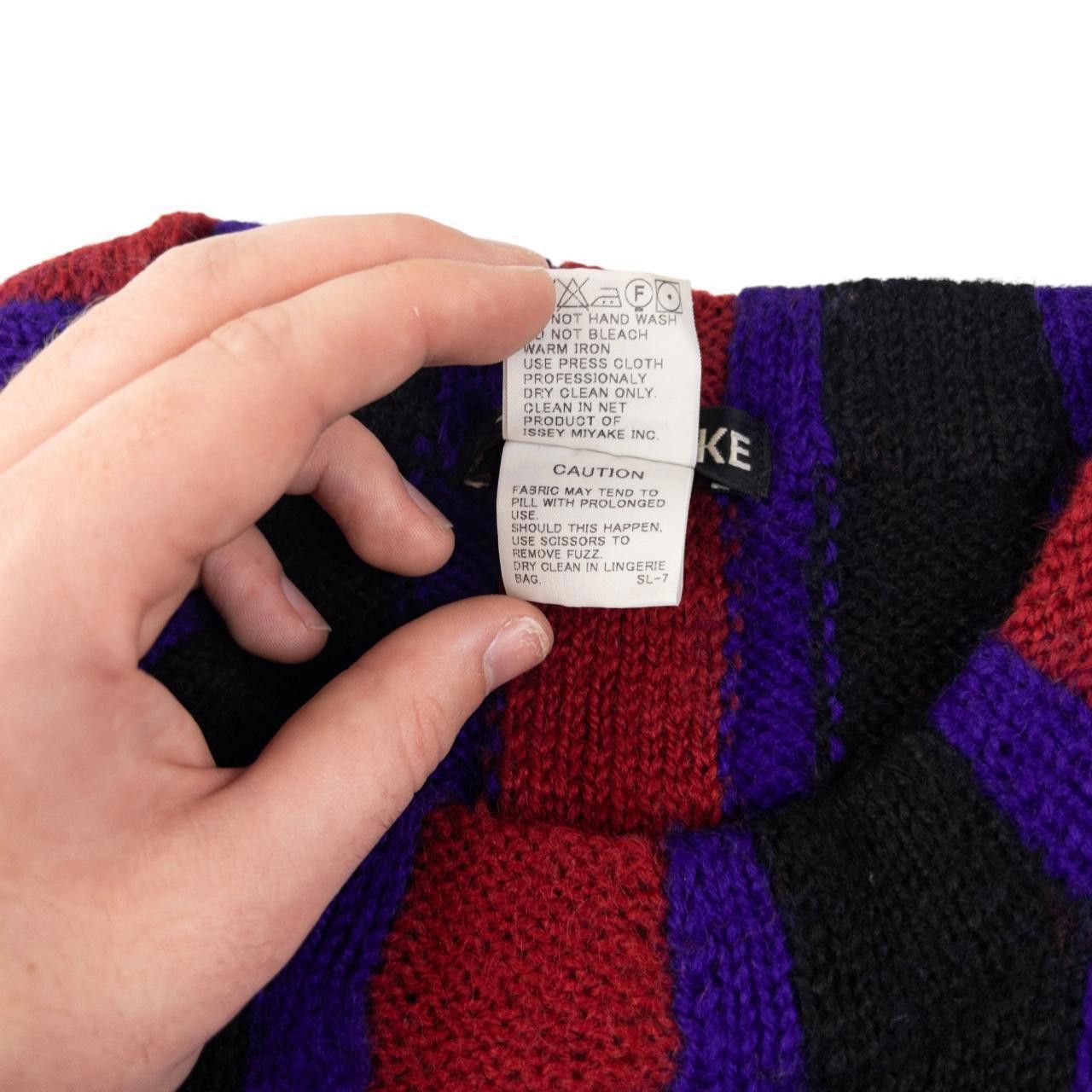 Issey Miyake Vintage Issey Miyake Striped Knit Jumper Size L Size US L / EU 52-54 / 3 - 6 Thumbnail