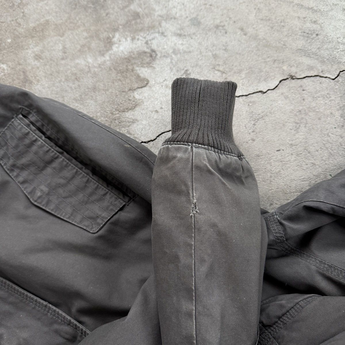 Vintage Vintage Y2K Fishbone Gray Hooded Jacket Size US S / EU 44-46 / 1 - 8 Thumbnail