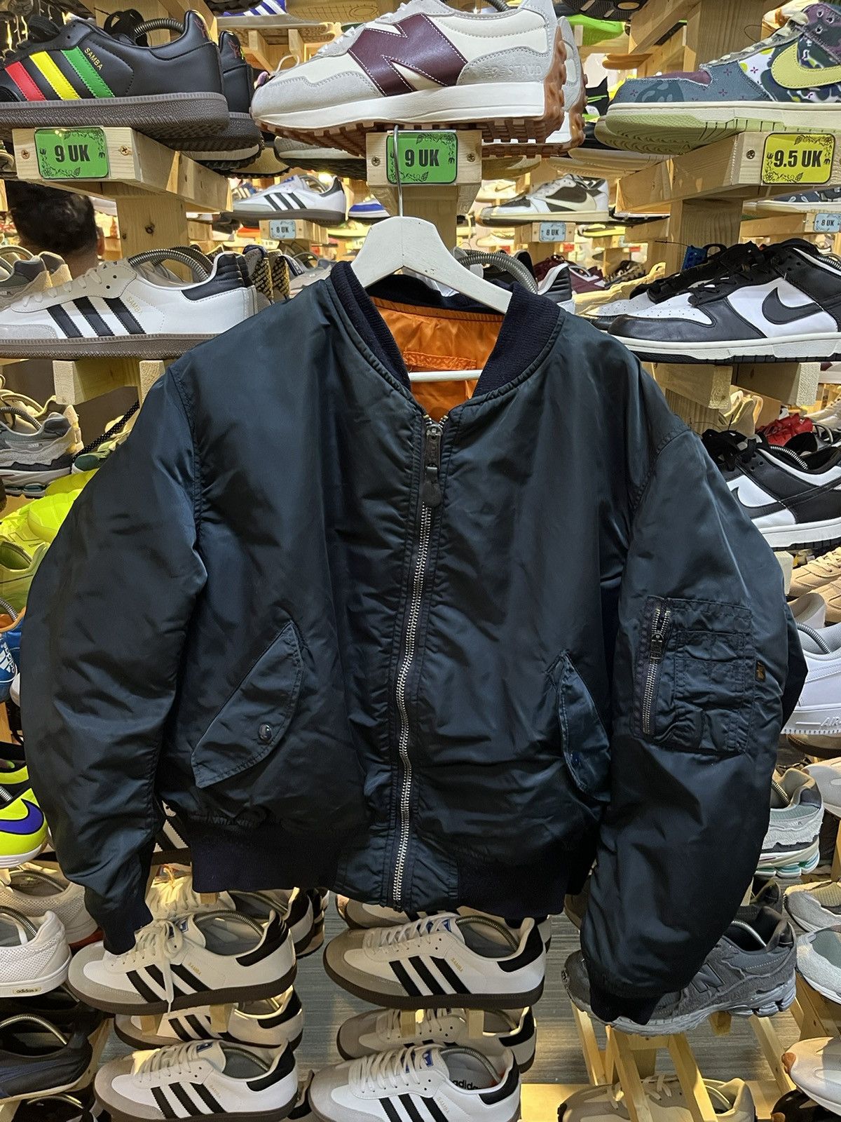 Alpha Industries × Vintage Vintage black reverse bombers MA-1 Alpha industries Size US XL / EU 56 / 4 - 1 Thumbnail