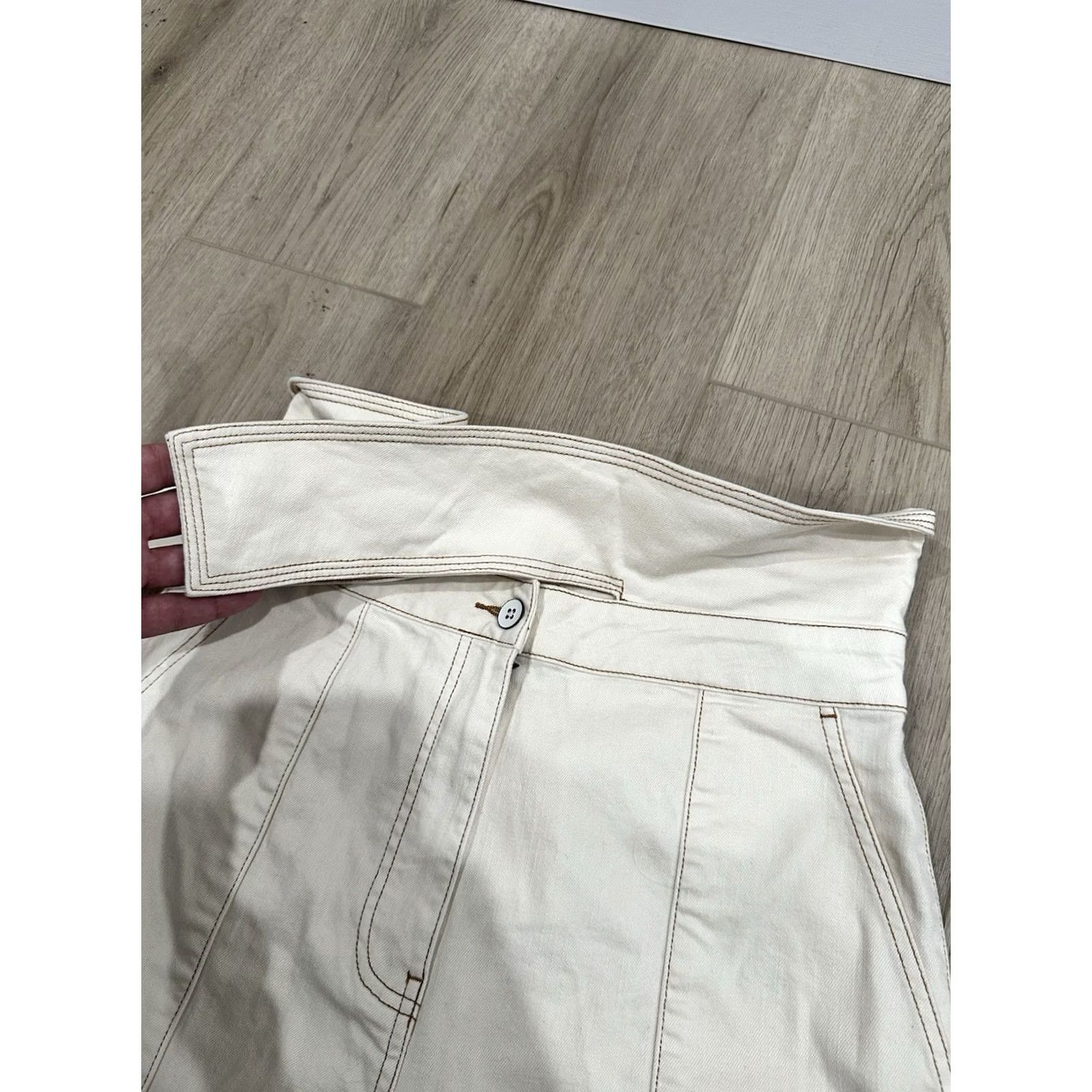 Ulla Johnson NWT Ulla Johnson Storm Barrel Jeans Sz 8 Tie Waist Baggy Tapered High Rise Ivory Size 30" / US 8 / IT 44 - 6 Thumbnail