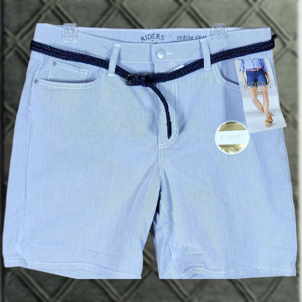 Lee Lee Womens 14 Stripe Flat Front Belt Navy White Shorts - Casual Chino Pattern Multicolor 14 Regular XS? Size 36" / US 14 / IT 50 - 1 Thumbnail