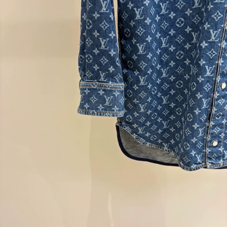 Louis Vuitton Louis Vuitton Denim Denim FW25 Full Print Shirt Size XS / US 0-2 / IT 36-38 - 5 Thumbnail