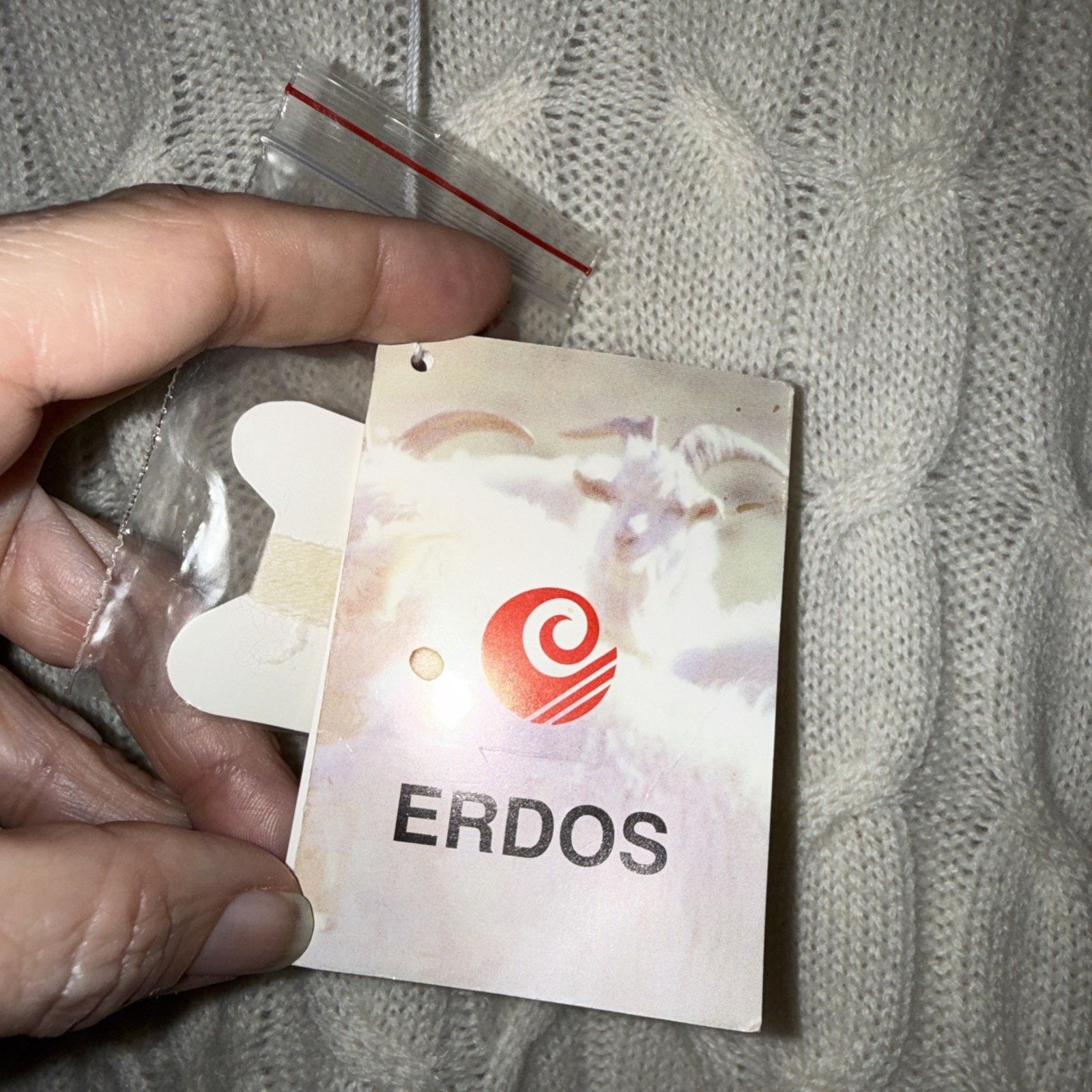 Other Erdos NWT Ivory V-Neck Cashmere Sweater XL Quiet Lux Uni Sex Size XL / US 12-14 / IT 48-50 - 5 Thumbnail