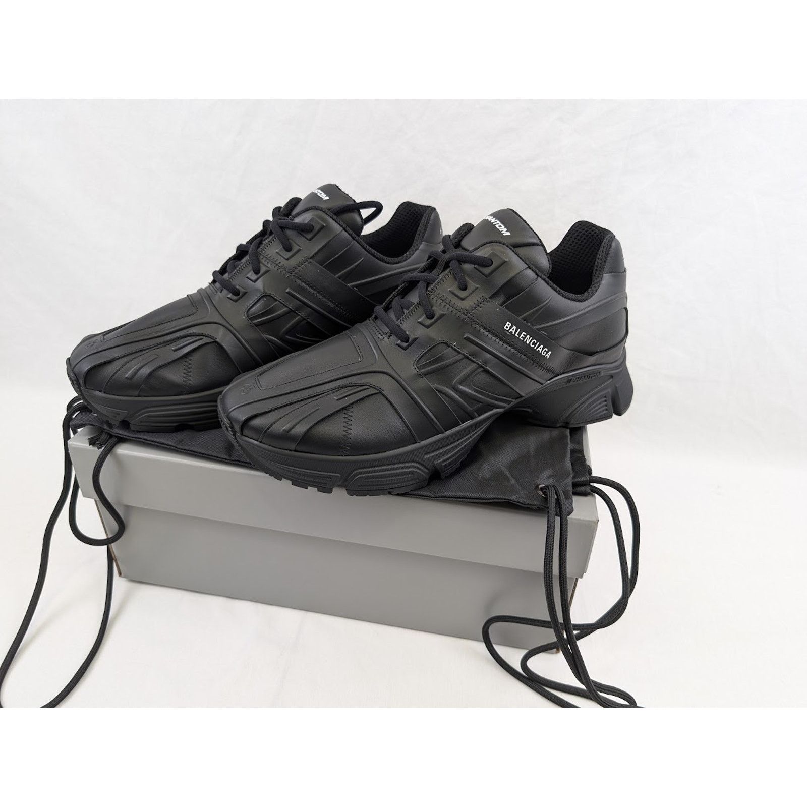 Balenciaga o1rshd1 Nappa Silk Phantom Sneakers in Black Size US 11 / EU 44 - 20 Thumbnail