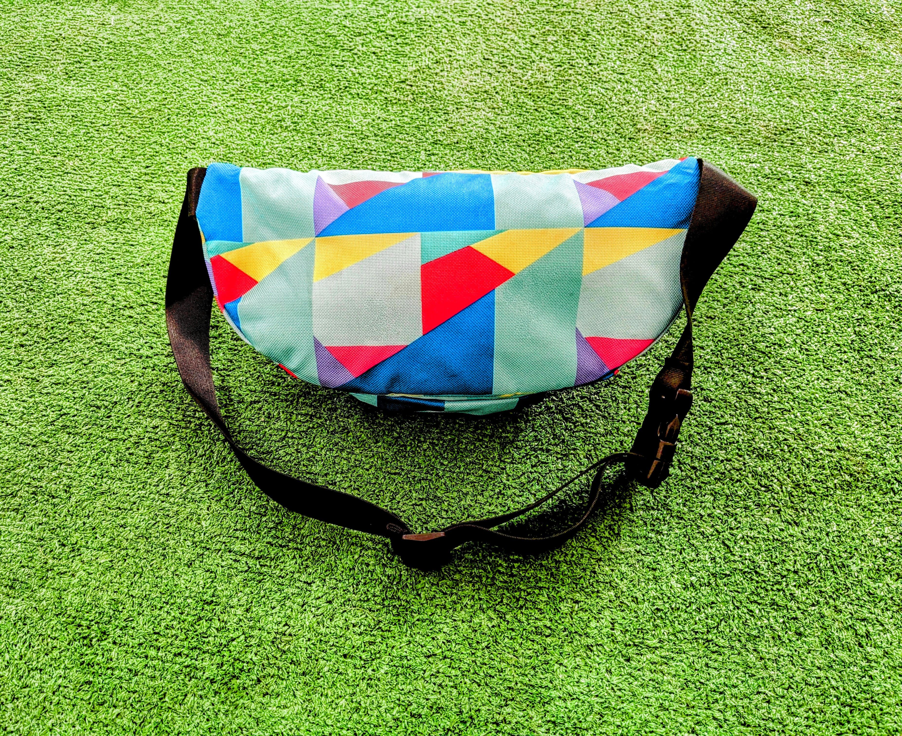 Designer Vivitar Bluetooth JAMBAG Speaker 80's Colorblock Fanny Pack Size ONE SIZE - 6 Thumbnail