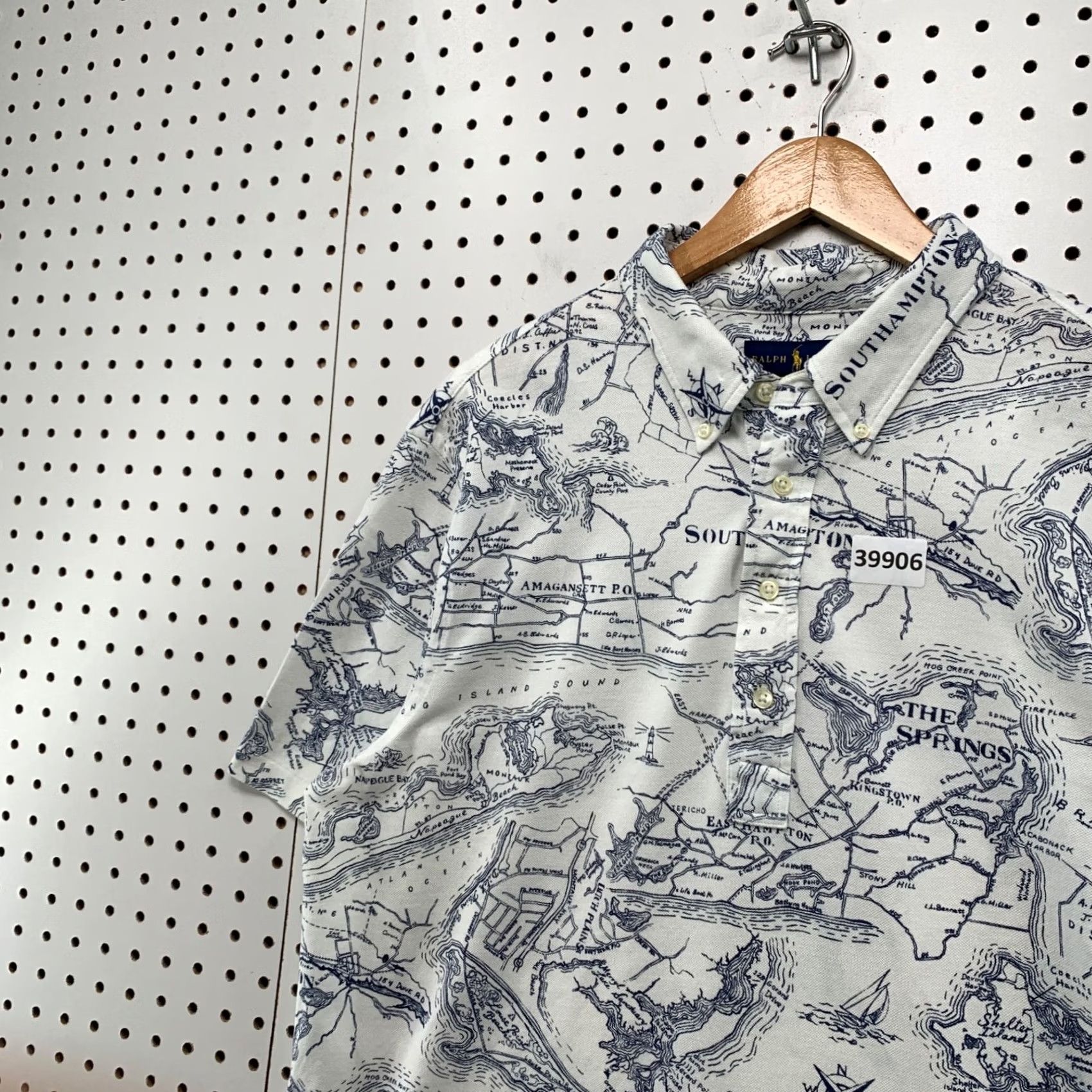 Ralph Lauren VINTAGE Ralph Lauren Shirt Mens XL White Collared Polo Hampton All Over Print 5x28 Size US XL / EU 56 / 4 - 7 Thumbnail