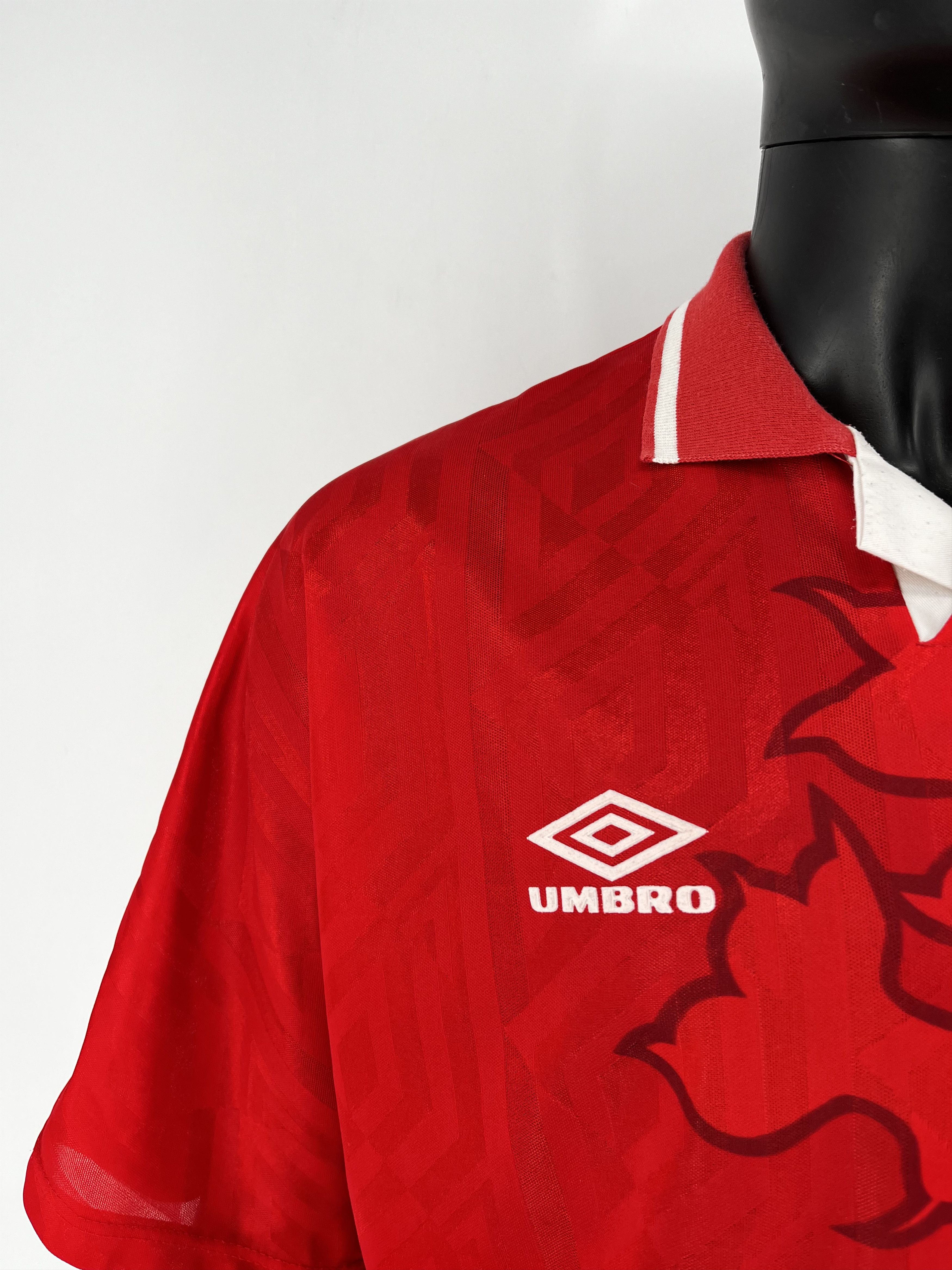 Sports Specialties Vintage Wales Home Football Shirt 1993/94 Adults Umbro Size US L / EU 52-54 / 3 - 7 Thumbnail