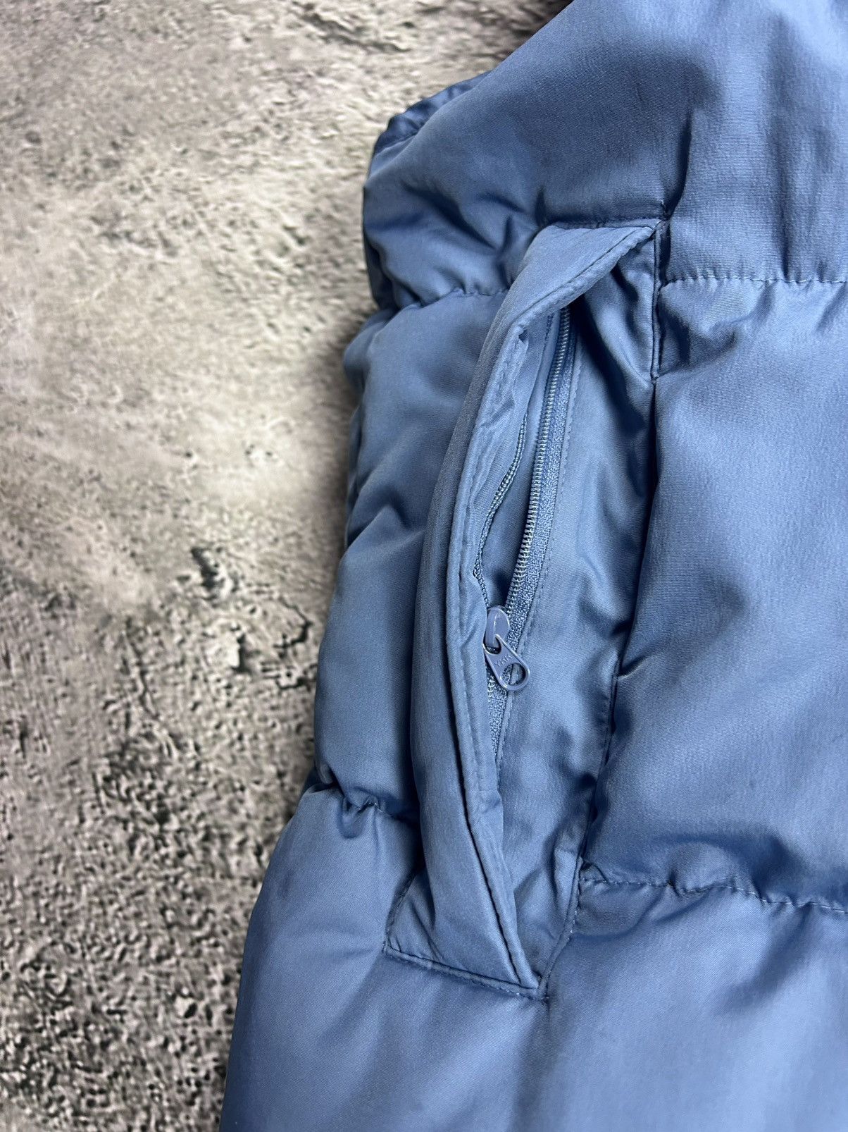Nike × Vintage Nike vintage blue puffer vest small swoosh 2000s Size US M / EU 48-50 / 2 - 9 Thumbnail