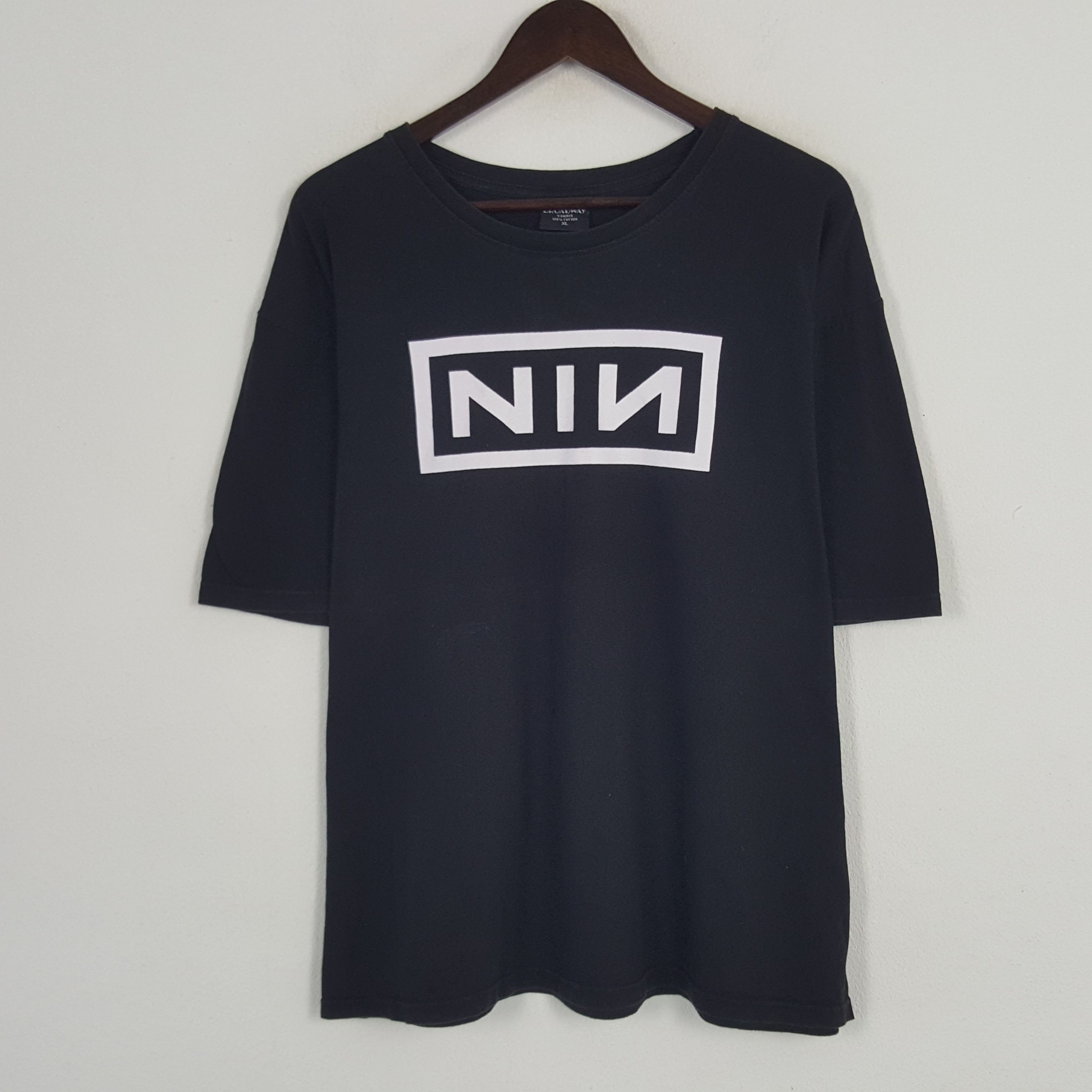 Band Tees × Vintage Vintage NIN American Band Tshirt Size US XXL / EU 58 / 5 - 1 Thumbnail