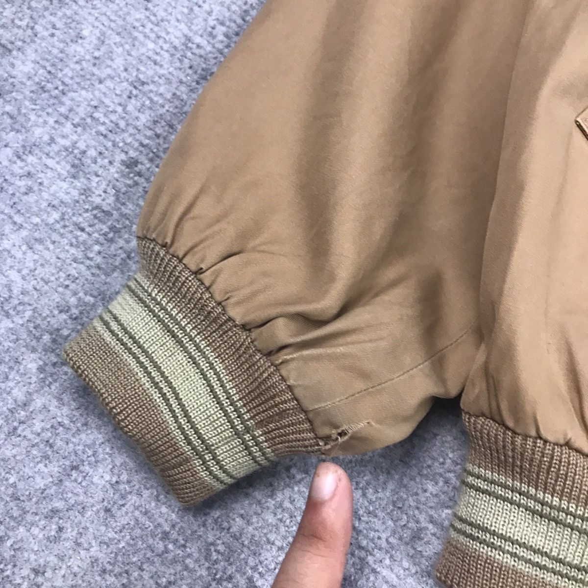 Burberry × Vintage VINTAGE BURBERRY KHAKI ZIPPER JACKET Size US M / EU 48-50 / 2 - 5 Thumbnail
