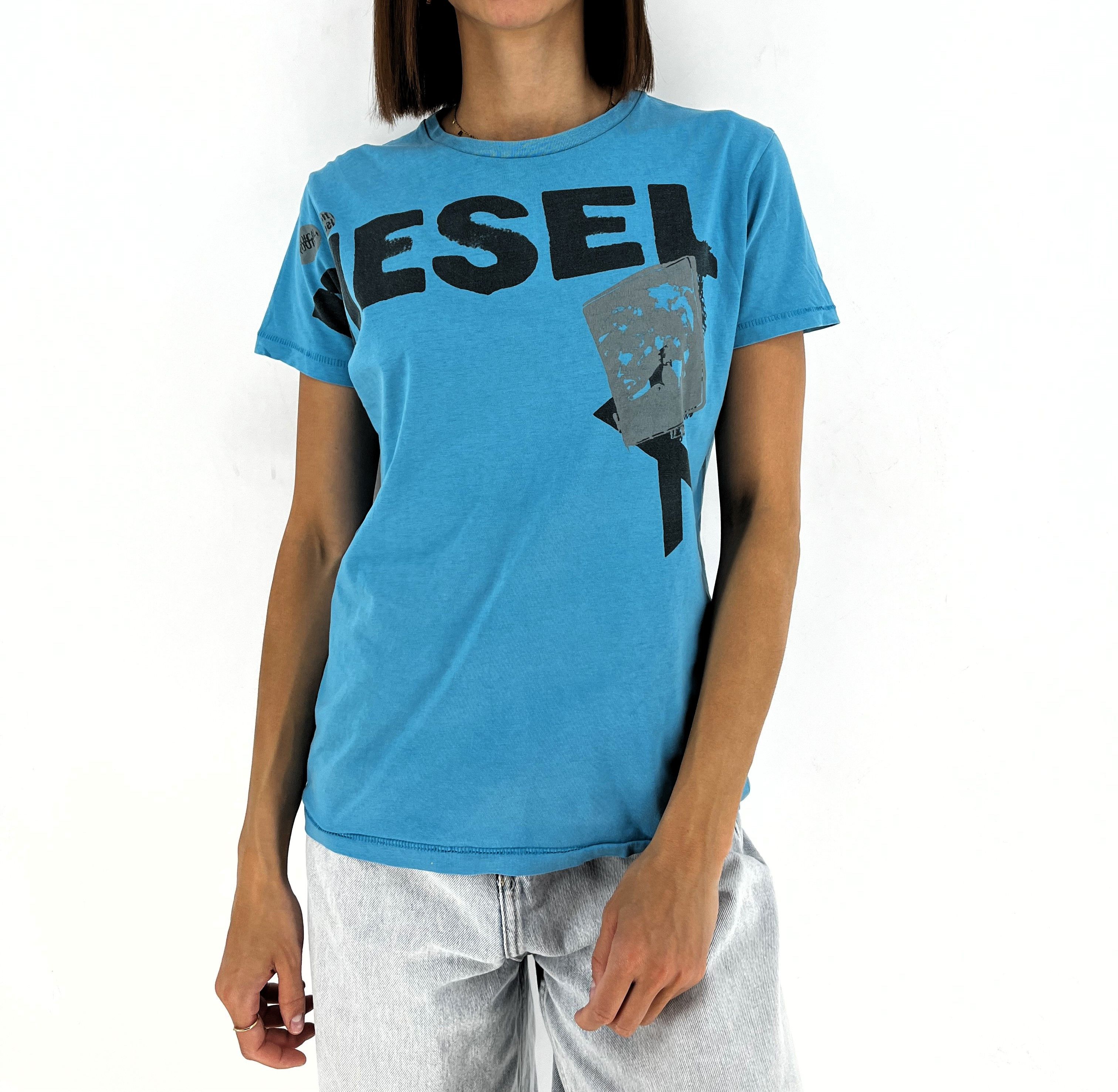 Other Vintage Diesel Japanese Y2K Style Tee Casual Streetwear 90s Size M / US 6-8 / IT 42-44 - 2 Thumbnail