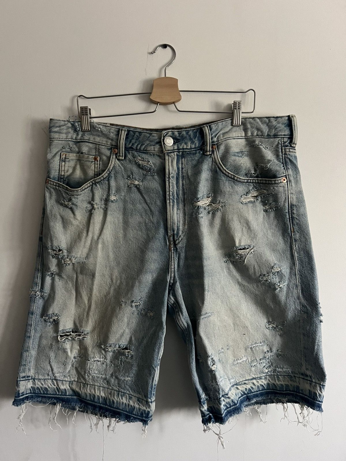 Japanese Brand Custom distressed baggy shorts Size US 34 / EU 50 - 1 Thumbnail