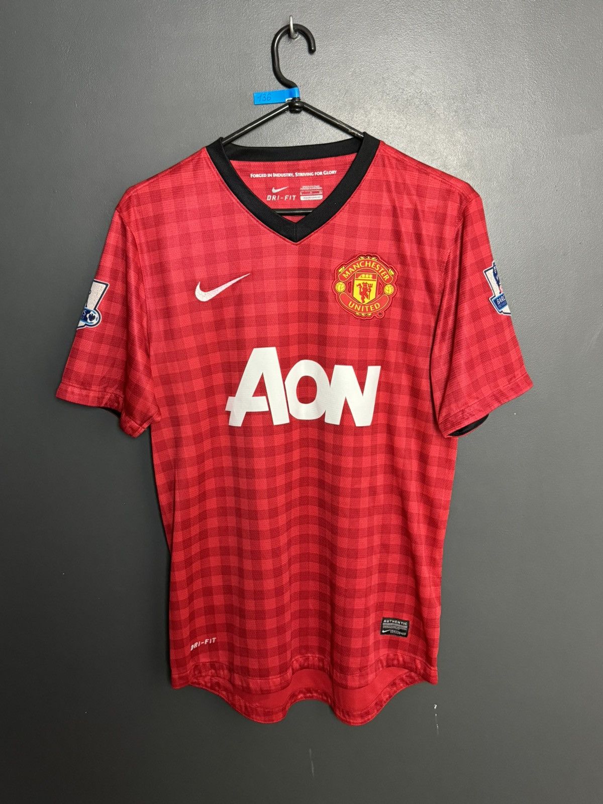 Nike Manchester United 12/13 Home v. Persie Football Jersey Size US S / EU 44-46 / 1 - 2 Thumbnail