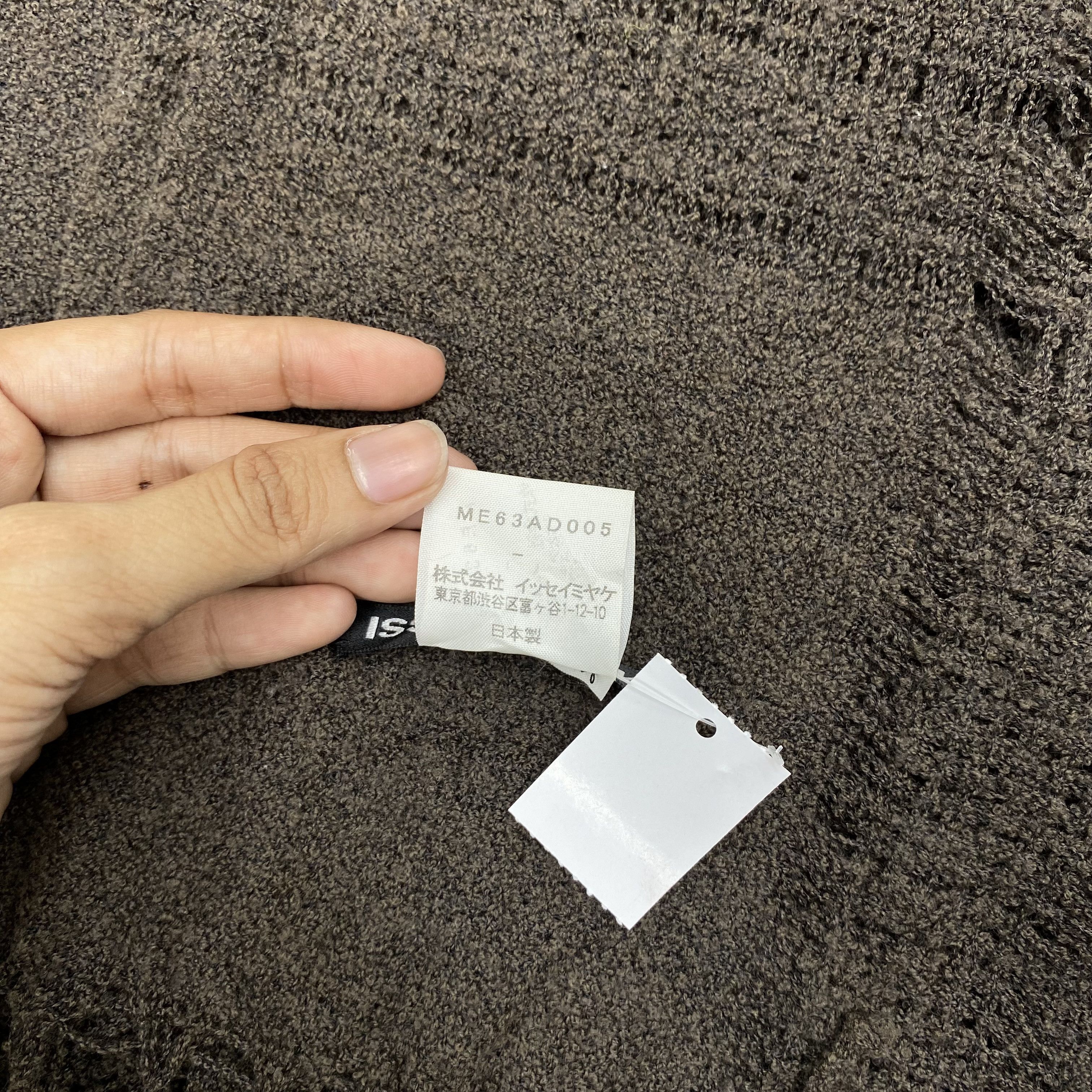 Issey Miyake Vintage Issey Miyake Scarf Muffler Wool Stole Shawl Scarves Size ONE SIZE - 5 Thumbnail