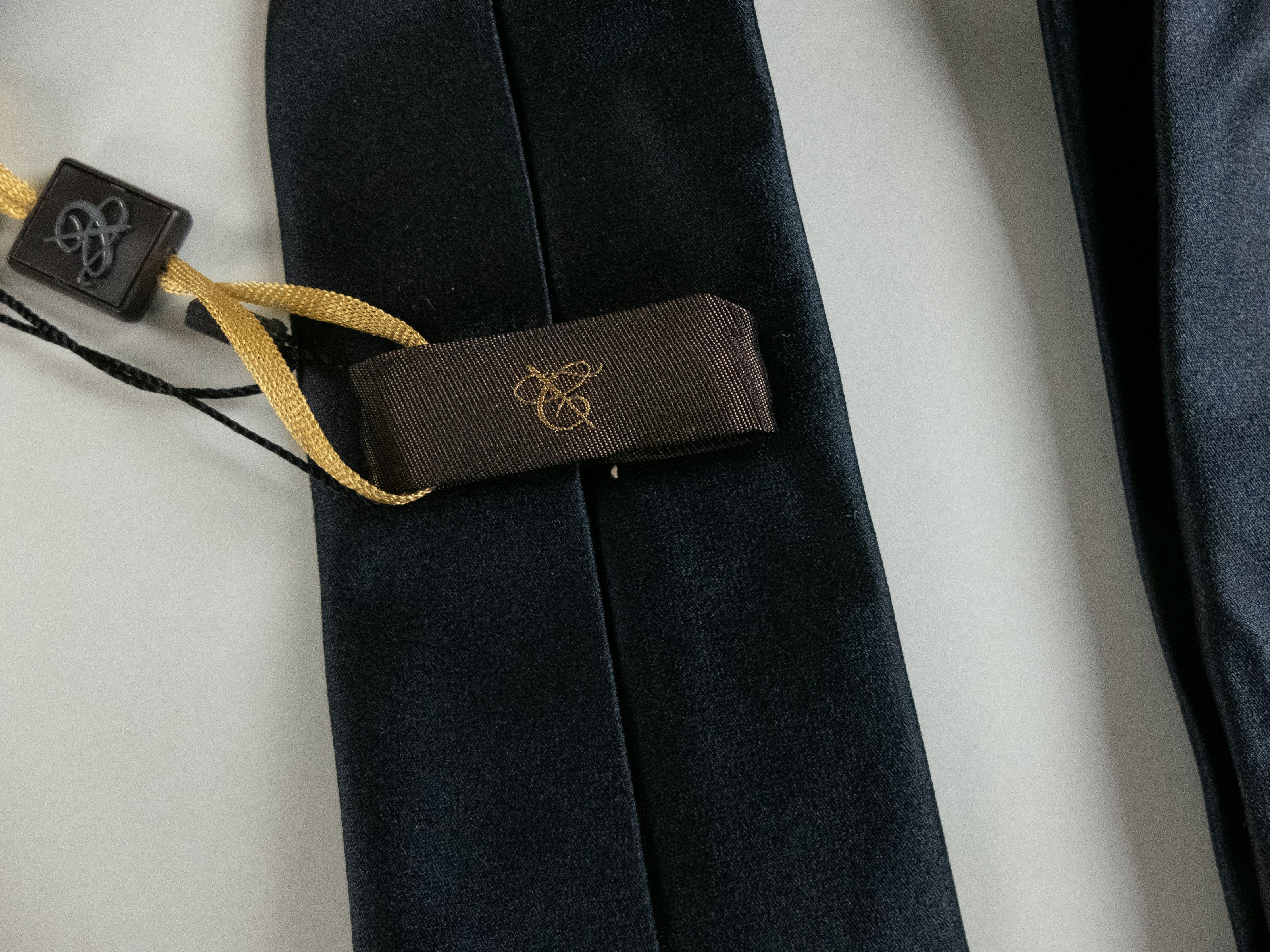 Canali CANALI solid navy blue woven silk tie authentic NWT Italy Size ONE SIZE - 7 Thumbnail