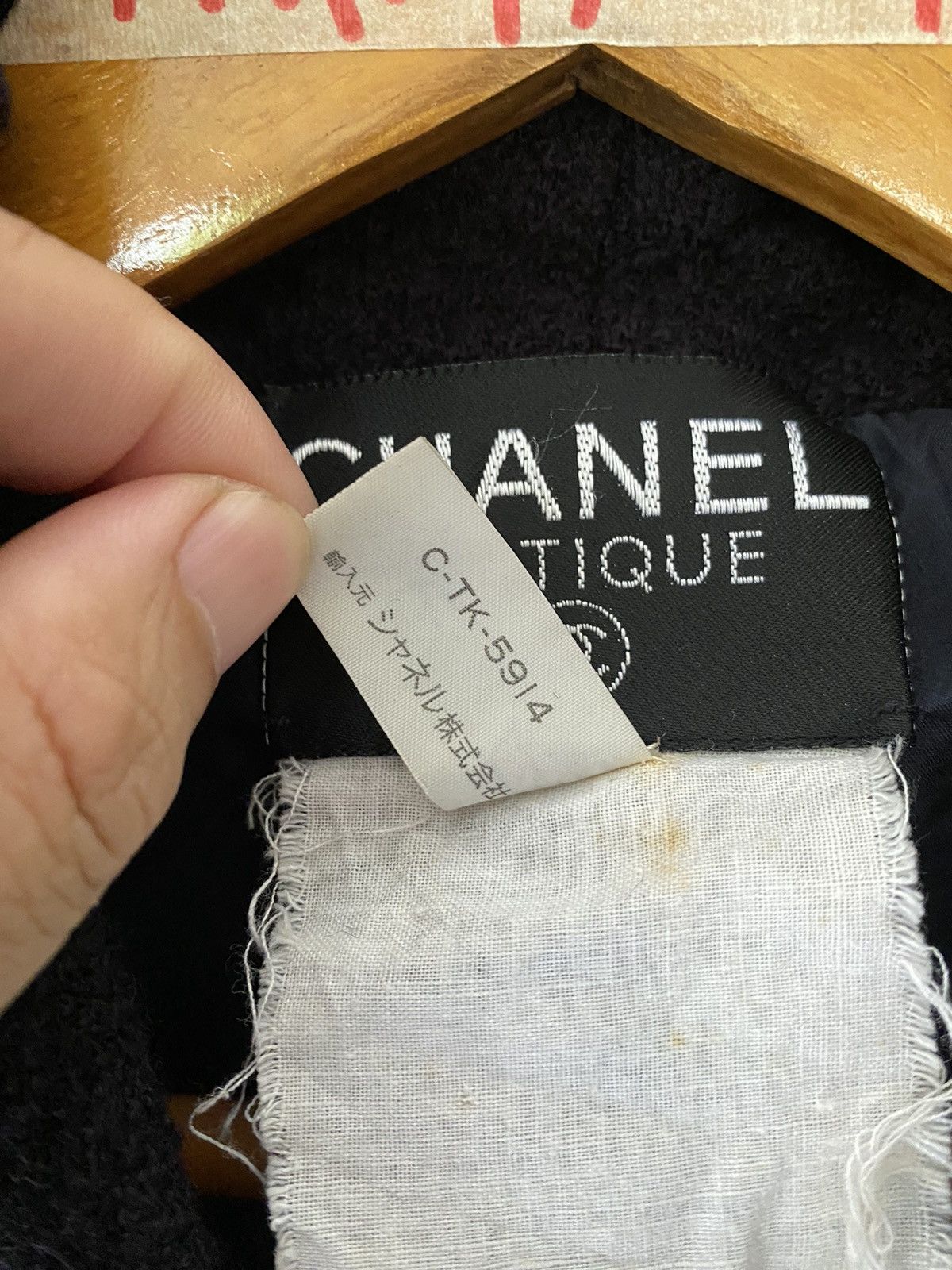 Chanel 1990s Chanel tweed gold button Jacket Size S / US 4 / IT 40 - 18 Thumbnail