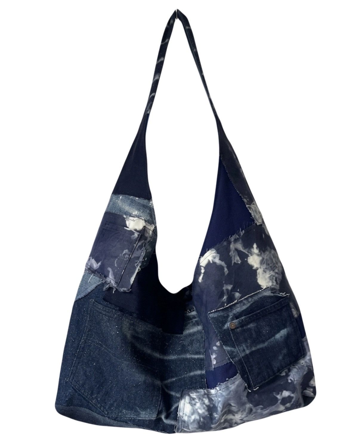 Custommade Handcrafted oversized messenger bag made from reworked denim Size ONE SIZE - 1 Thumbnail