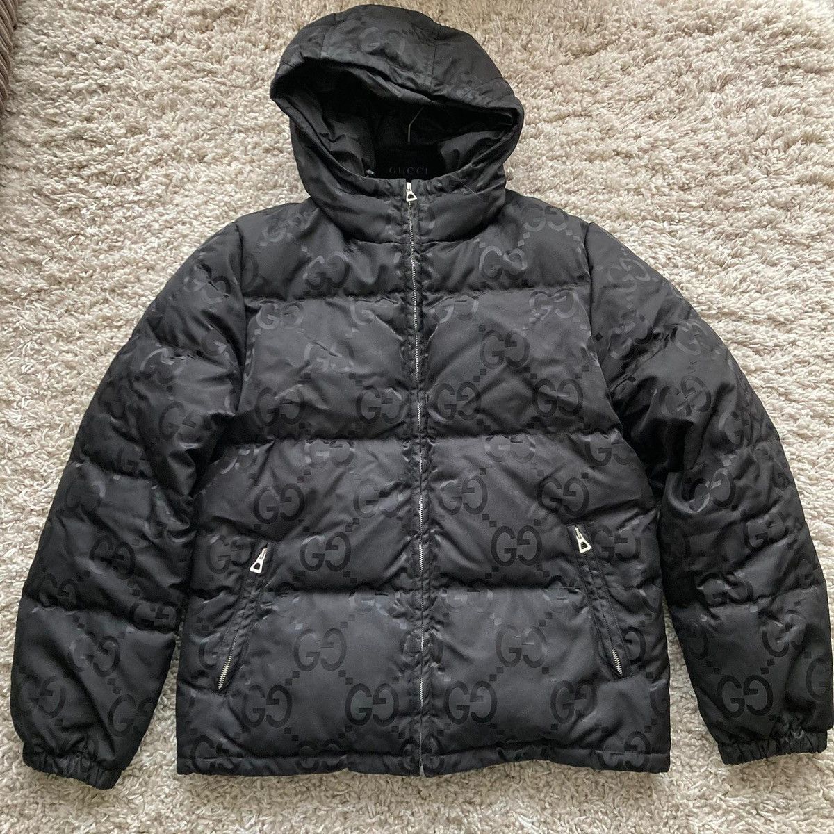 Gucci Gucci jumbo logo jacket goose down size 44 black GG Size US S / EU 44-46 / 1 - 1 Thumbnail
