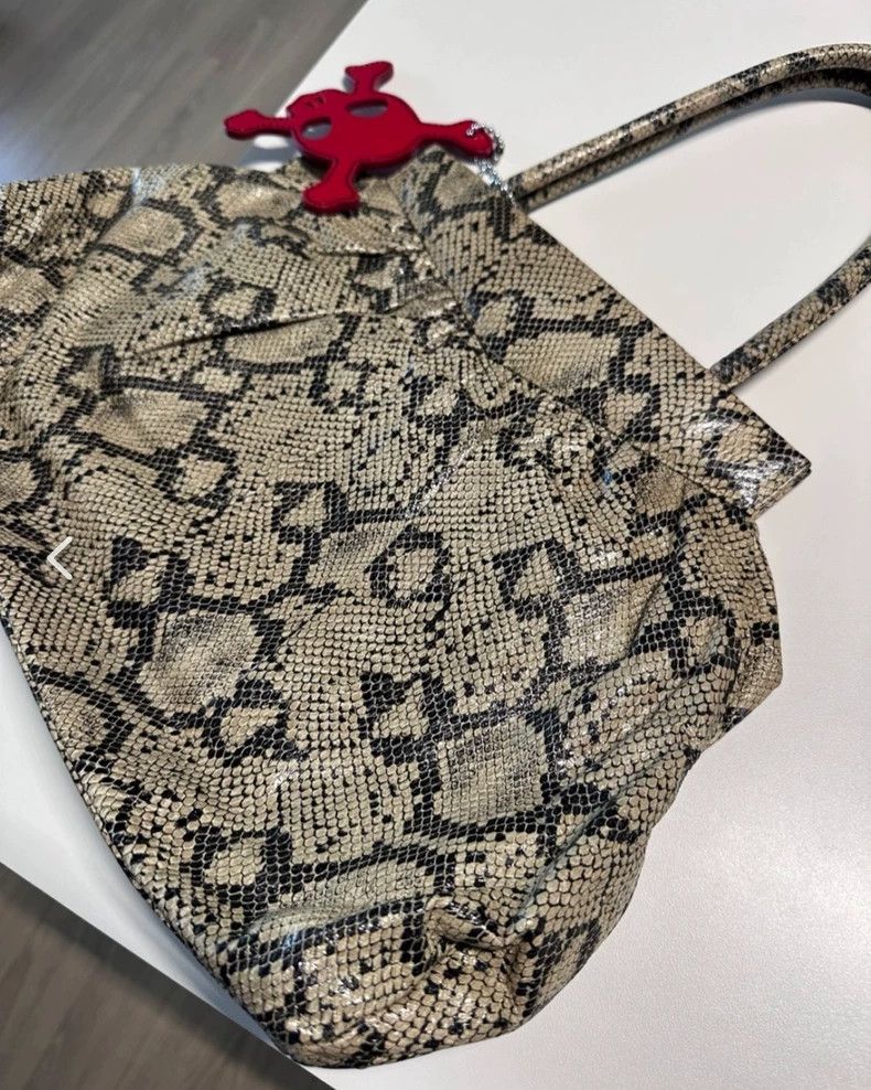Vivienne Westwood Vivienne Westwood size os Snake skull pendant handbag Size ONE SIZE - 5 Thumbnail