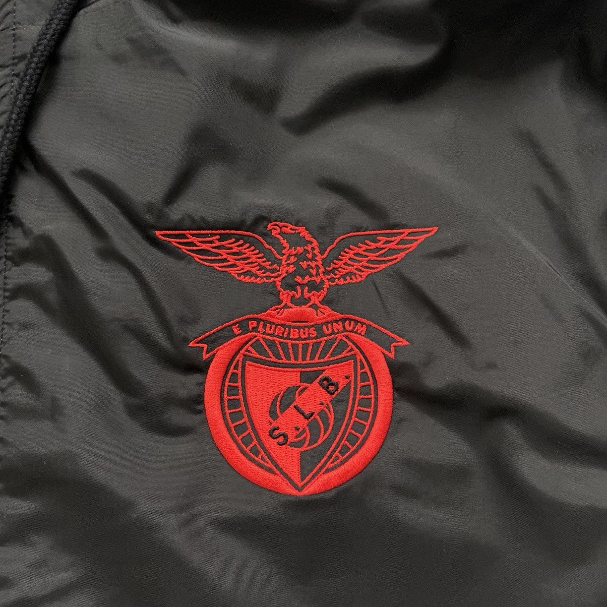 Vintage Vintage SL Benfica football rain jacket y2k Size US L / EU 52-54 / 3 - 10 Thumbnail