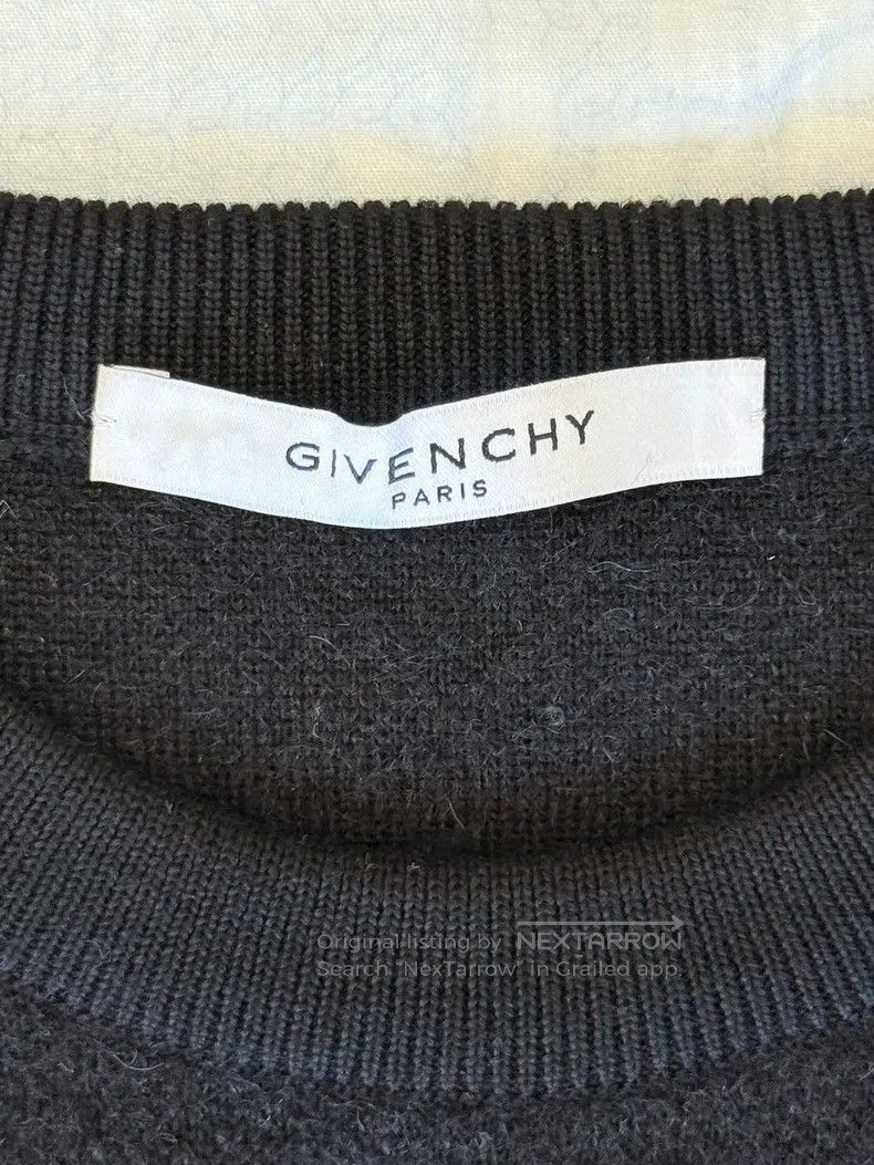 Givenchy Givenchy Patchwork Sweater - Size S - Red, Black, and Gray Size US S / EU 44-46 / 1 - 5 Thumbnail