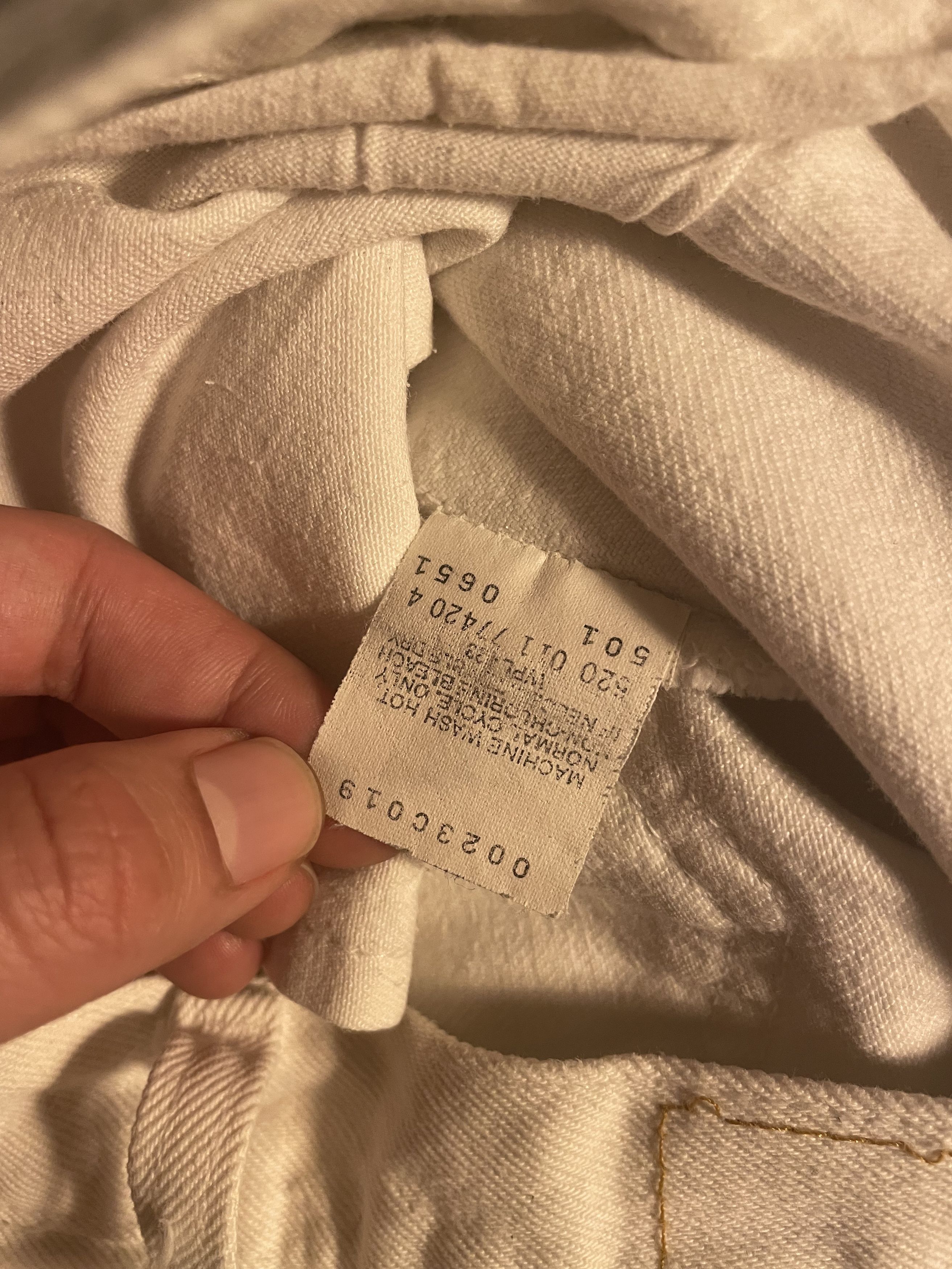 Levi's 1991 Levi's 501 Jeans Straight Leg Button Fly White Denim Size US 31 - 5 Thumbnail