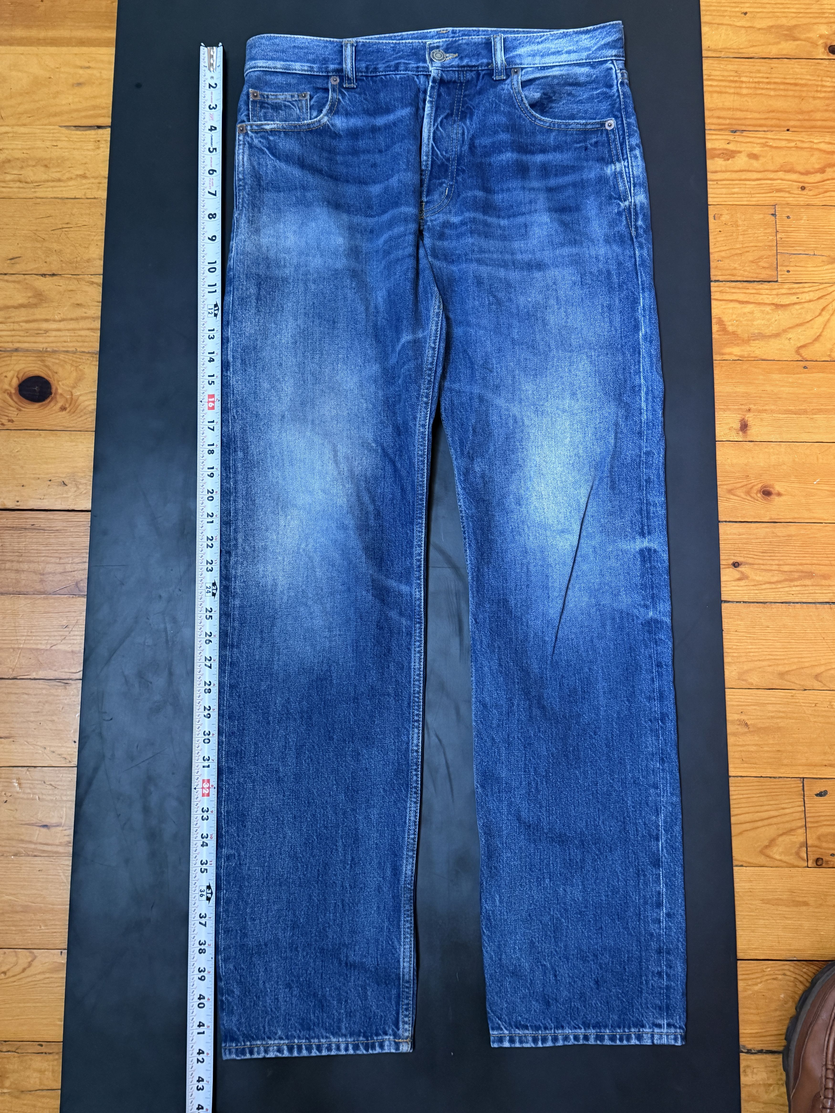 Yves Saint Laurent Saint Laurent Straight leg mid waist Jeans Size US 30 / EU 46 - 1 Thumbnail