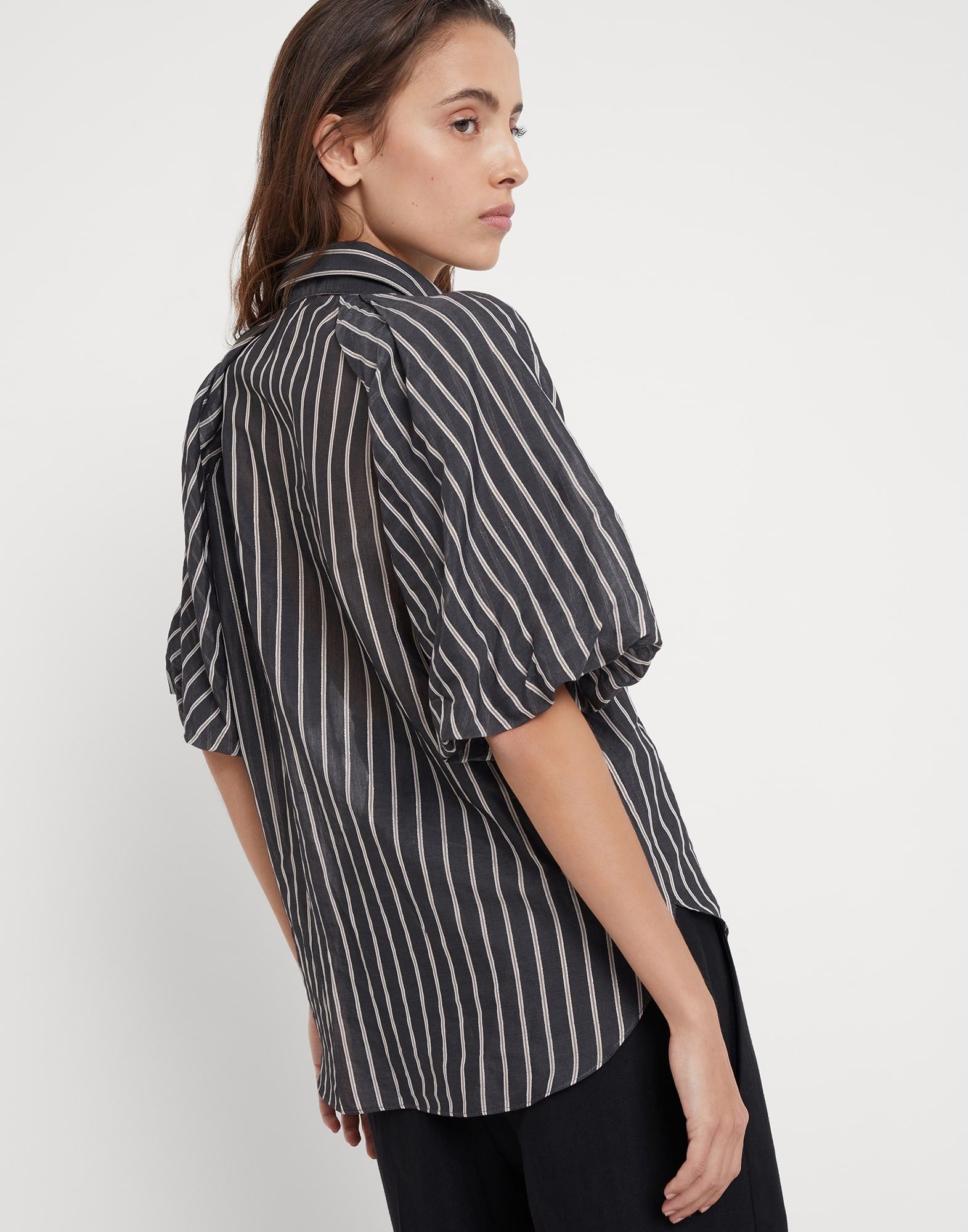 Brunello Cucinelli o1w1db10825 Blouse in Black Size M / US 6-8 / IT 42-44 - 2 Thumbnail