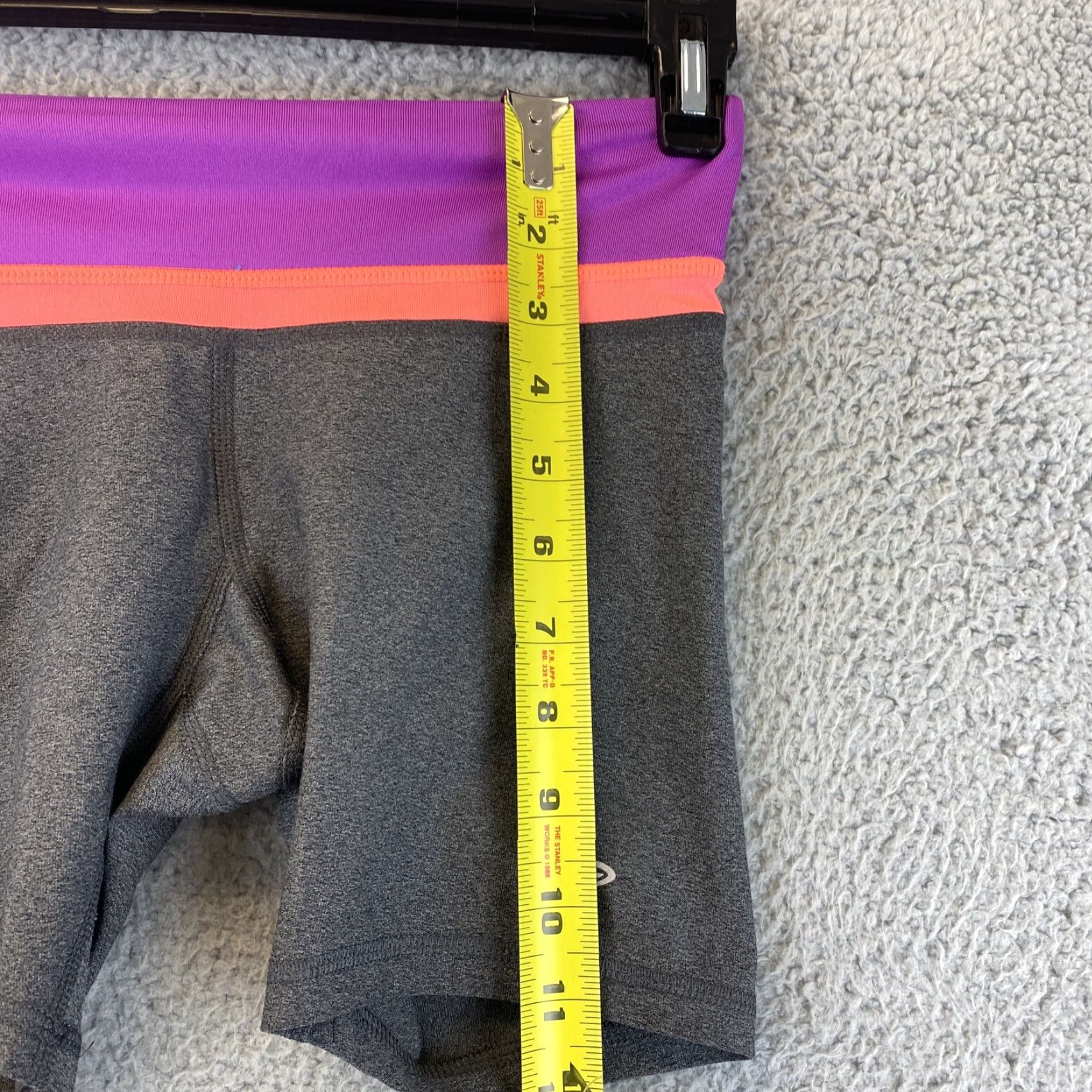 Champion Champion Shorts Women's XS Gray Purple Pink Spandex Breathable Comfort Compression Lightweight Slimming Easy Care Womens Size 26" / US 2 / IT 38 - 5 Thumbnail