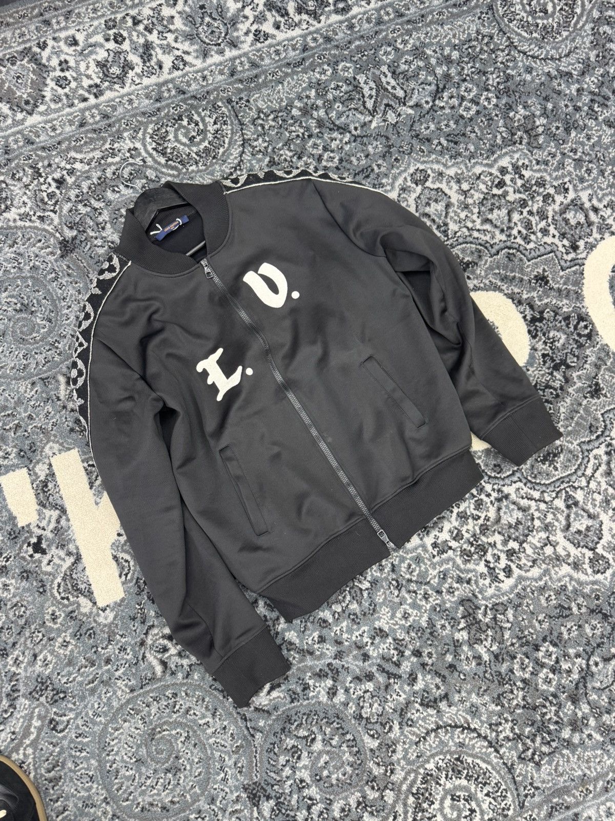 Louis Vuitton Louis vuitton monogram zip up fleece Size US XL / EU 56 / 4 - 1 Thumbnail