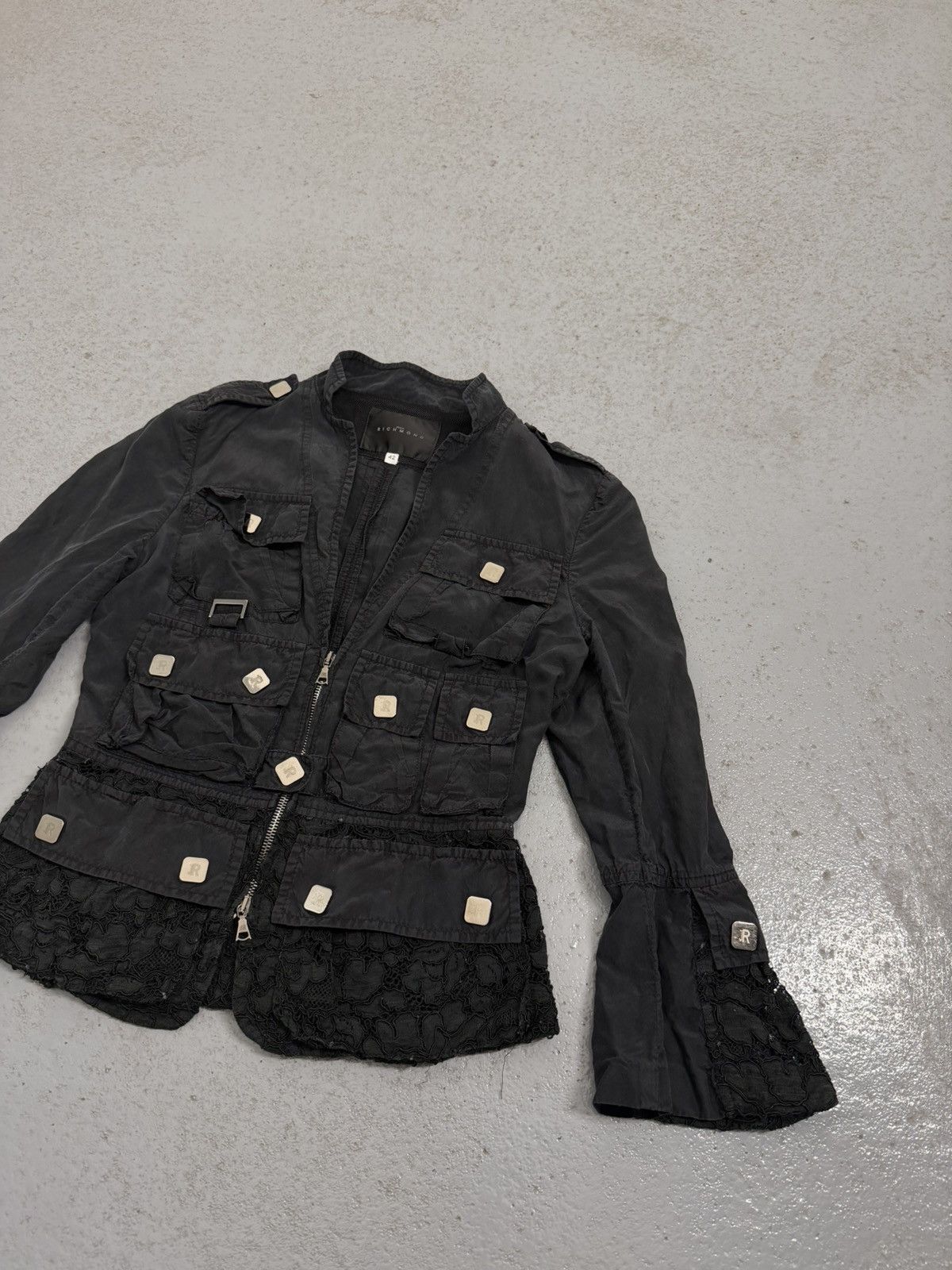 John Richmond John Richmond Avant-garde Multi-pocket Silk Light Jacket Size M / US 6-8 / IT 42-44 - 2 Thumbnail