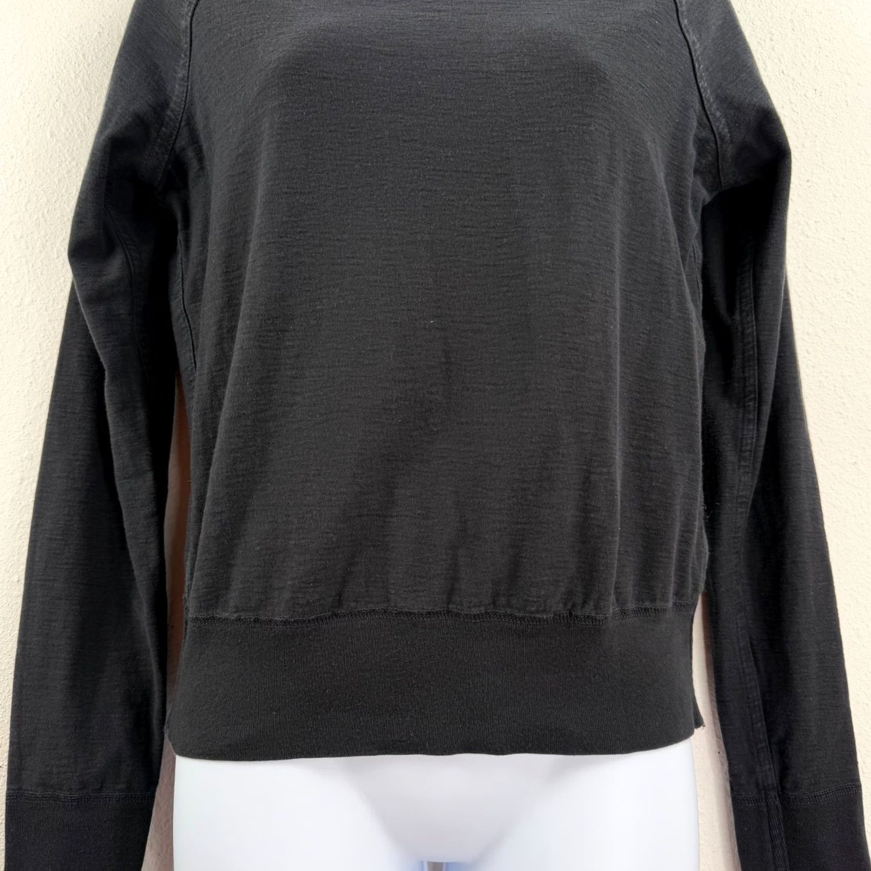 James Perse James Perse Womens Cropped Sweater Size S 1 Black Long Raglan Sleeve Scoop Neck Pullover Knit Cotton Knitwear Regular Womens Size XS / US 0-2 / IT 36-38 - 3 Thumbnail